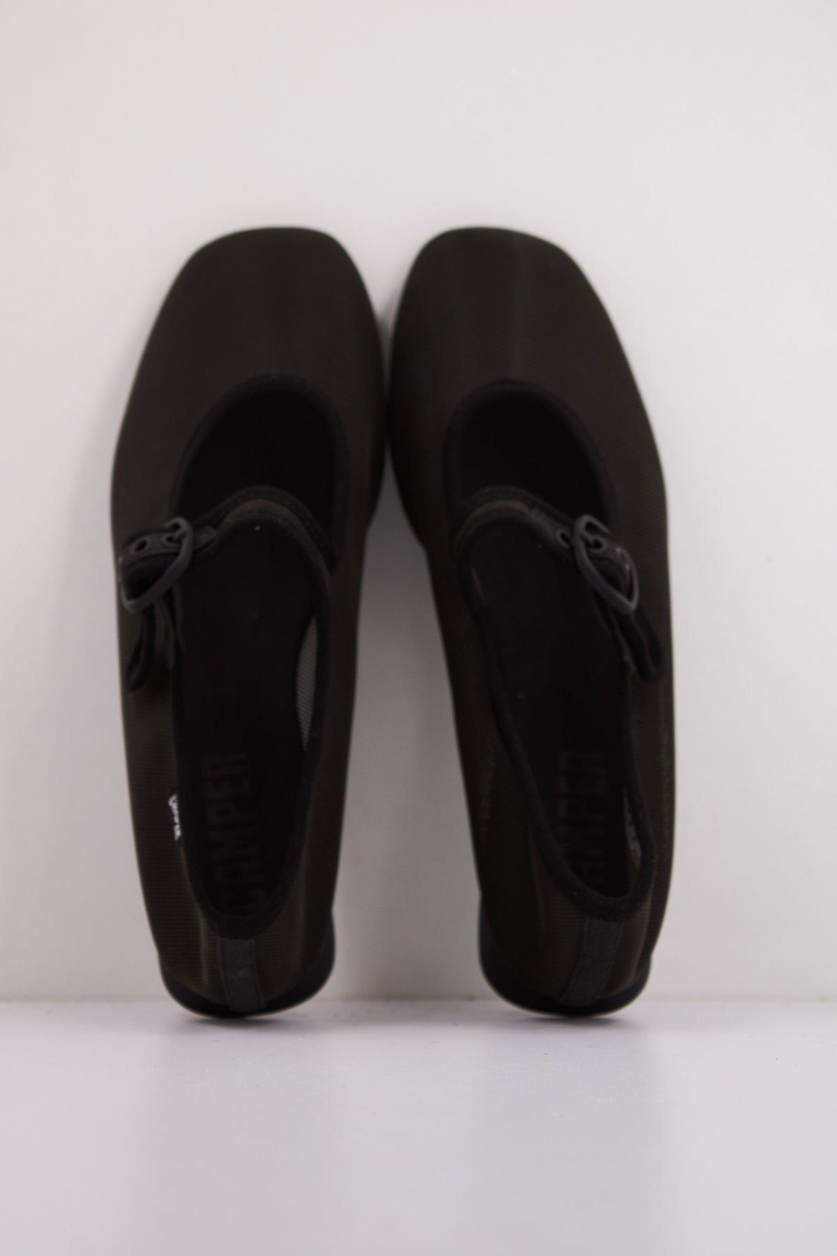 CAMPER K- en color NEGRO (3)