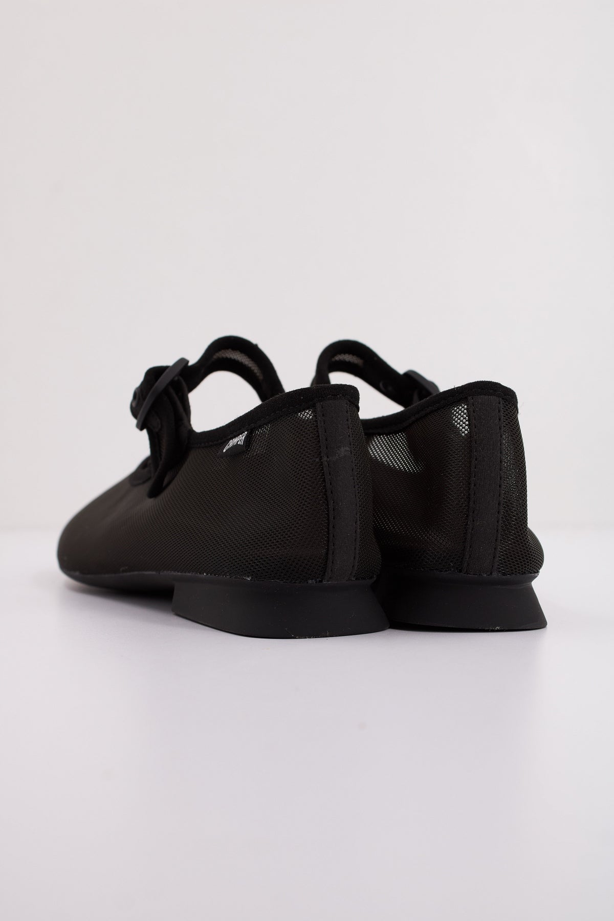 CAMPER K- en color NEGRO (4)
