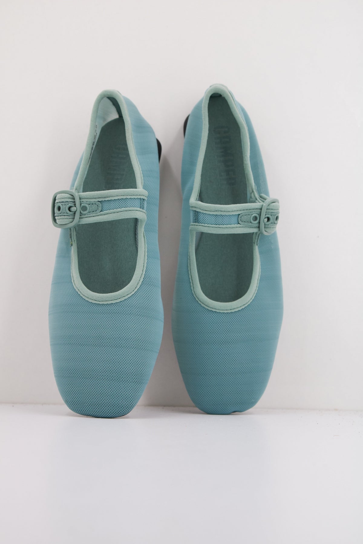 CAMPER CASI MYRA en color VERDE (3)