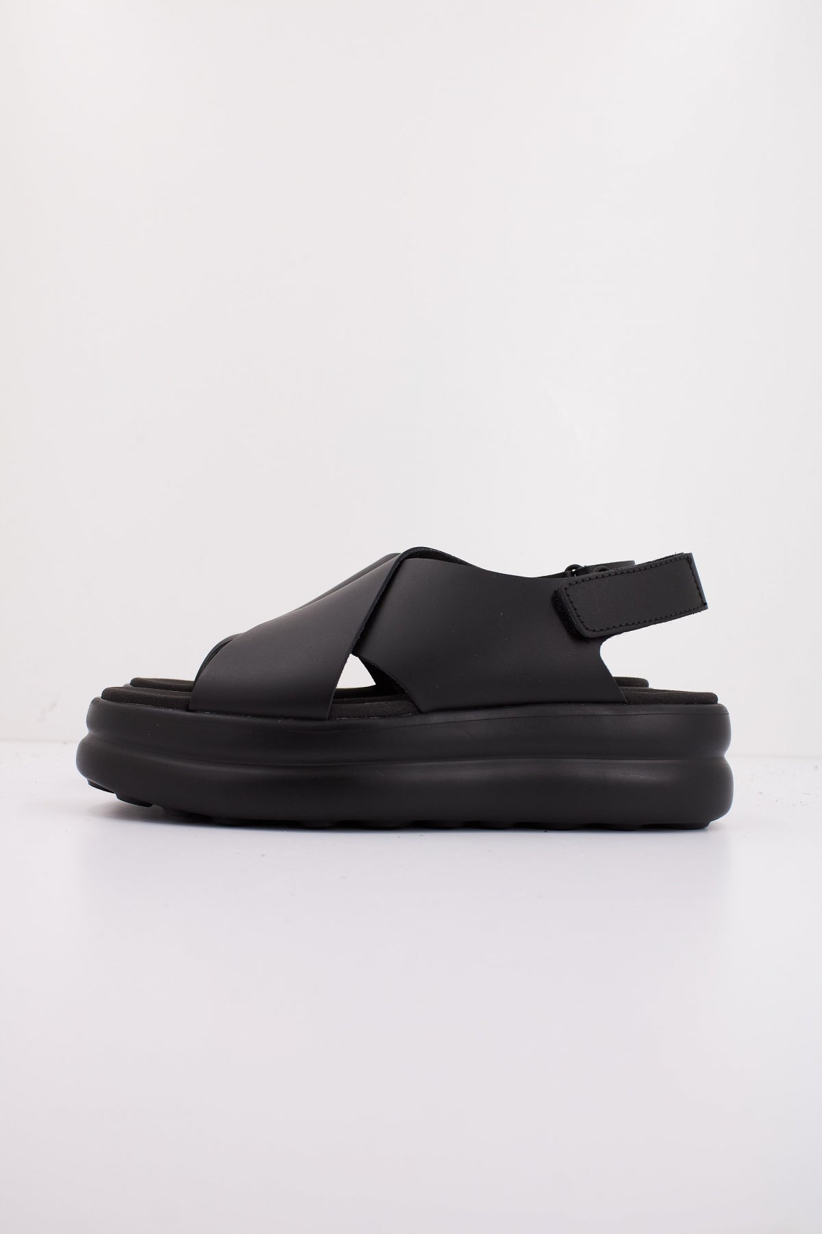 CAMPER K- en color NEGRO (1)