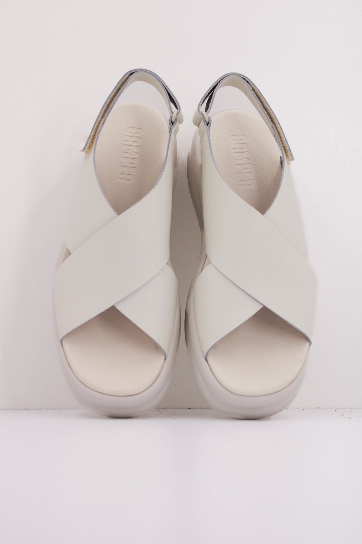 CAMPER K- en color BLANCO (3)