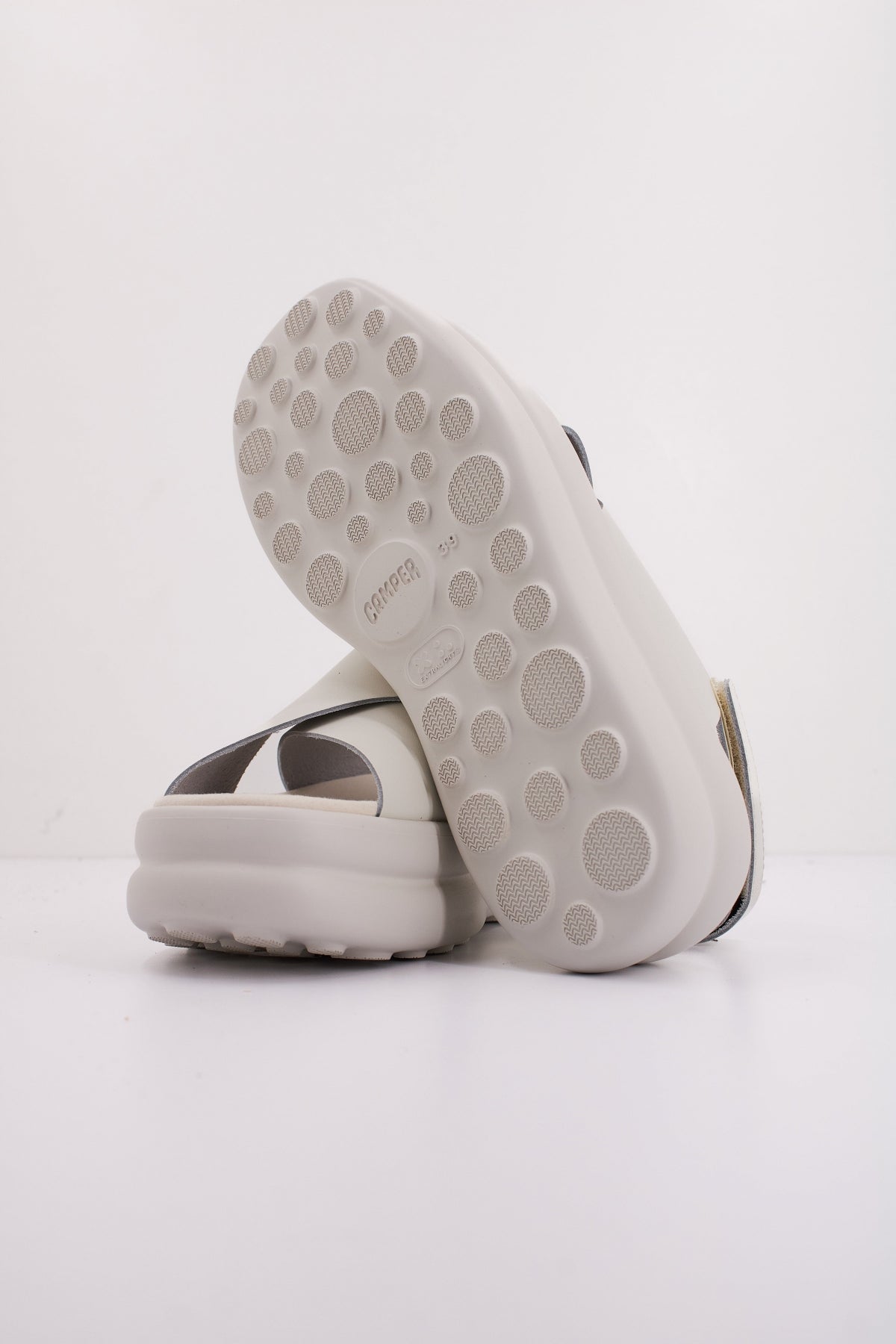 CAMPER K- en color BLANCO (5)