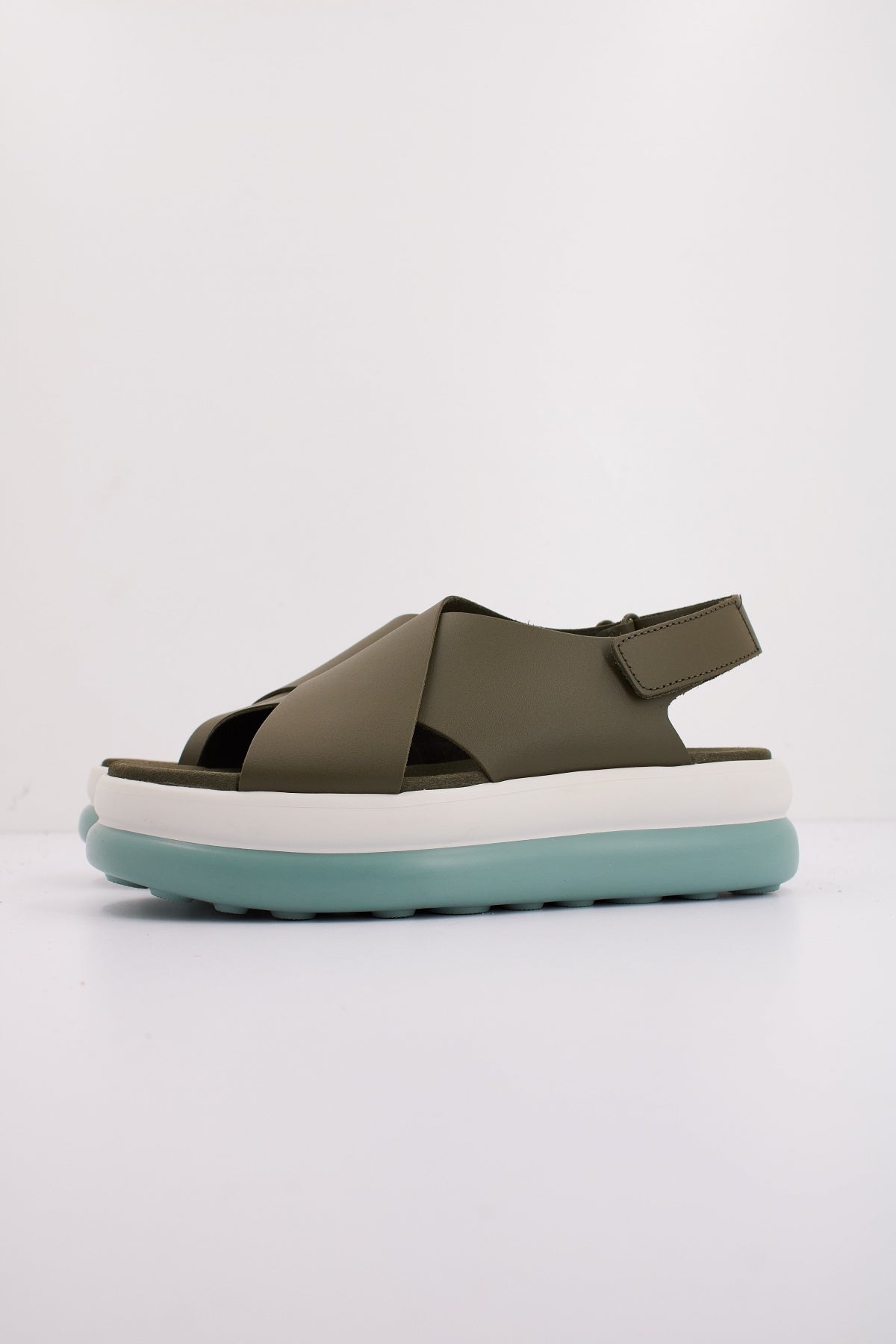 CAMPER K- en color VERDE (1)