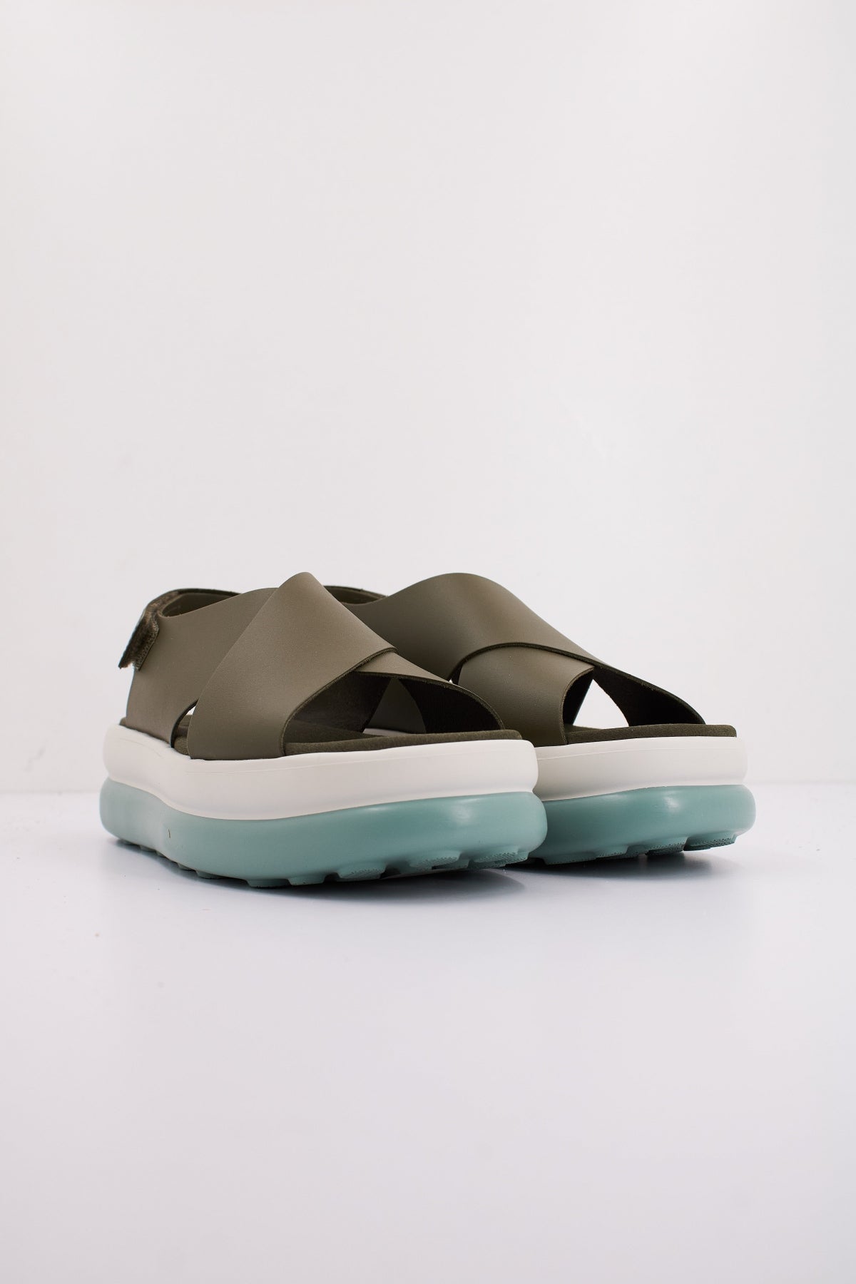 CAMPER K- en color VERDE (2)