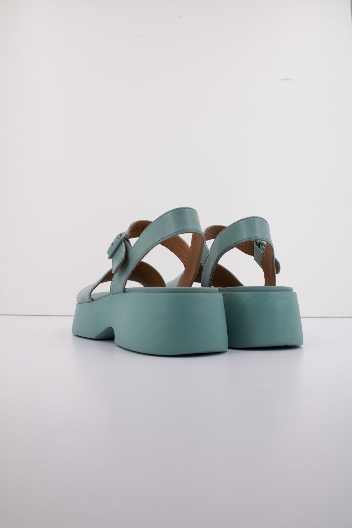 CAMPER TASHA en color VERDE (4)