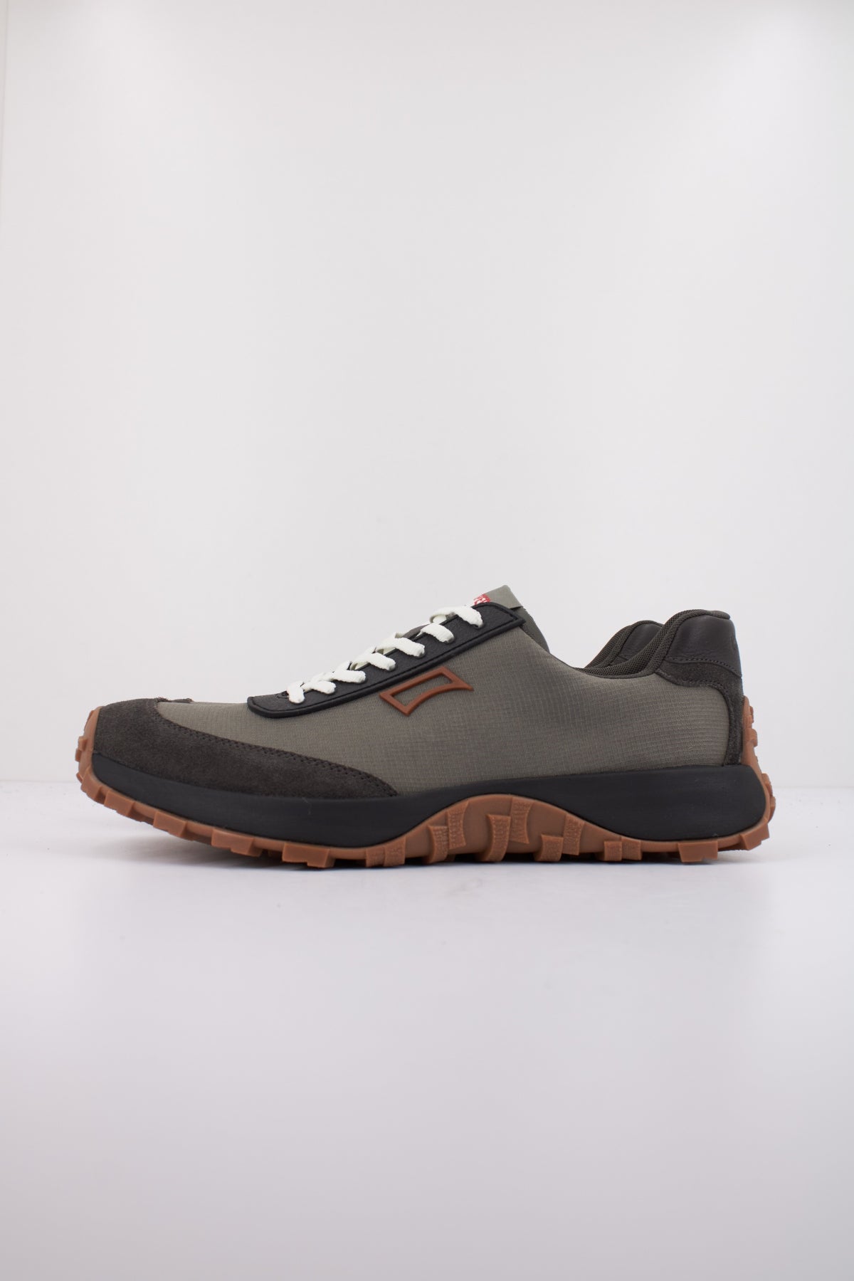 CAMPER DRIFT TRAIL en color NEGRO (1)