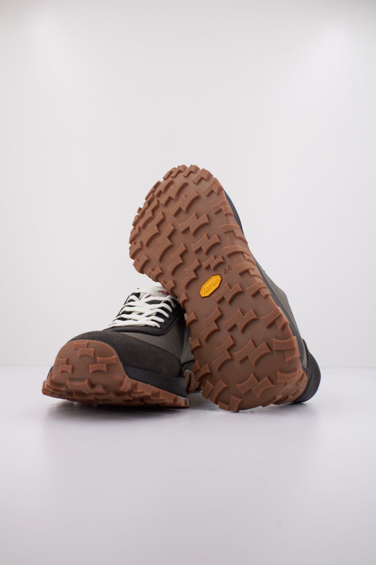 CAMPER DRIFT TRAIL en color NEGRO (5)