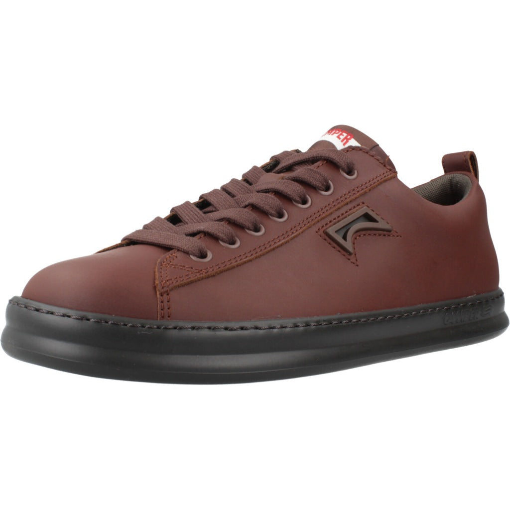 CAMPER RUNNER en color MARRON (1)