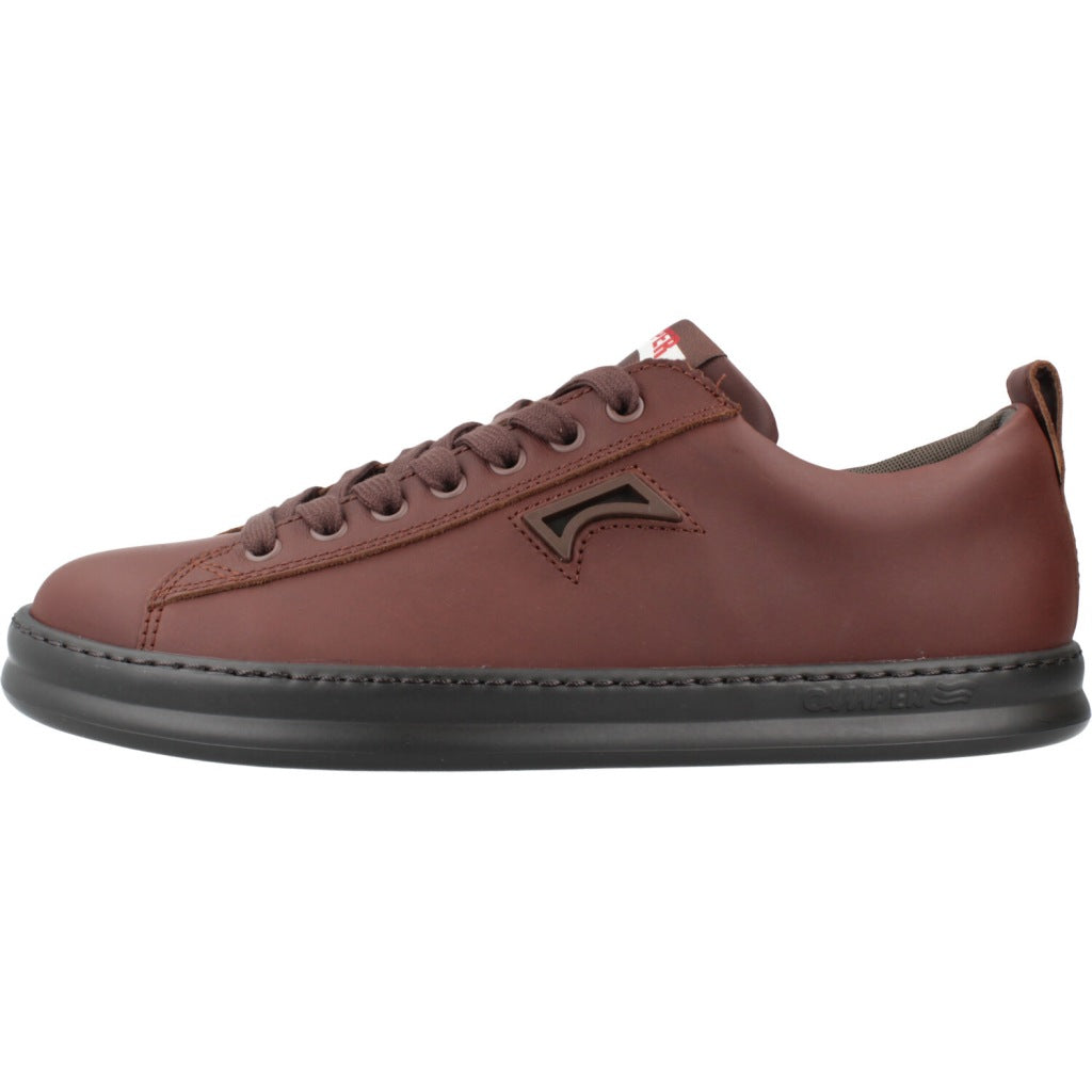 CAMPER RUNNER en color MARRON (2)