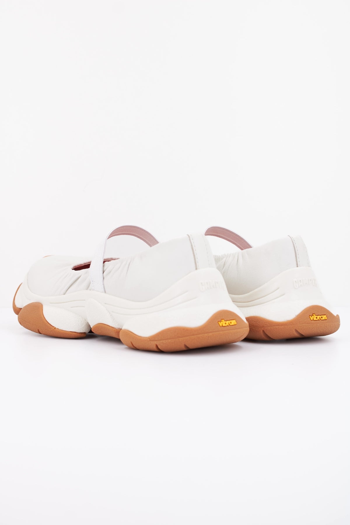 CAMPER GOBI HOUSTON KARST en color BLANCO (4)