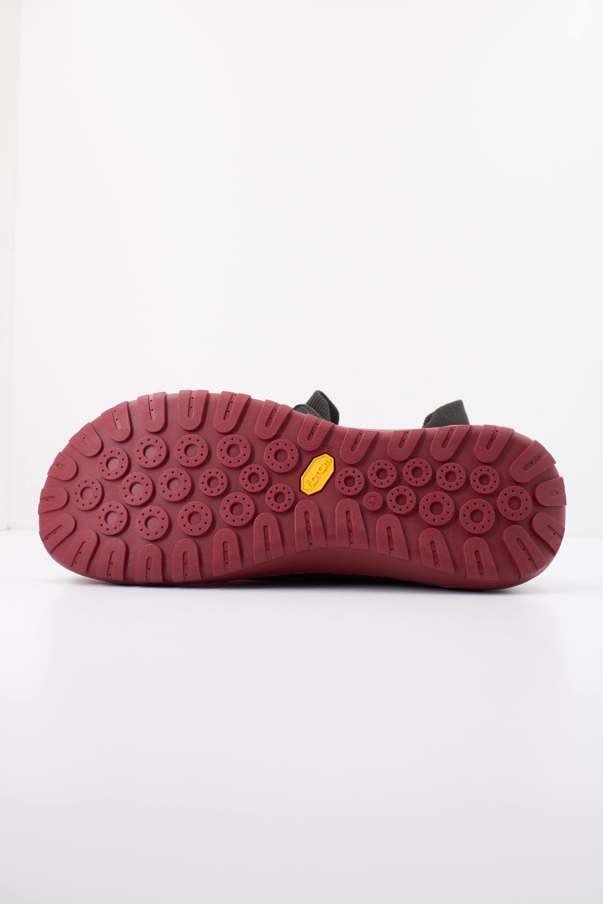 CAMPER HOWDY en color NEGRO (5)