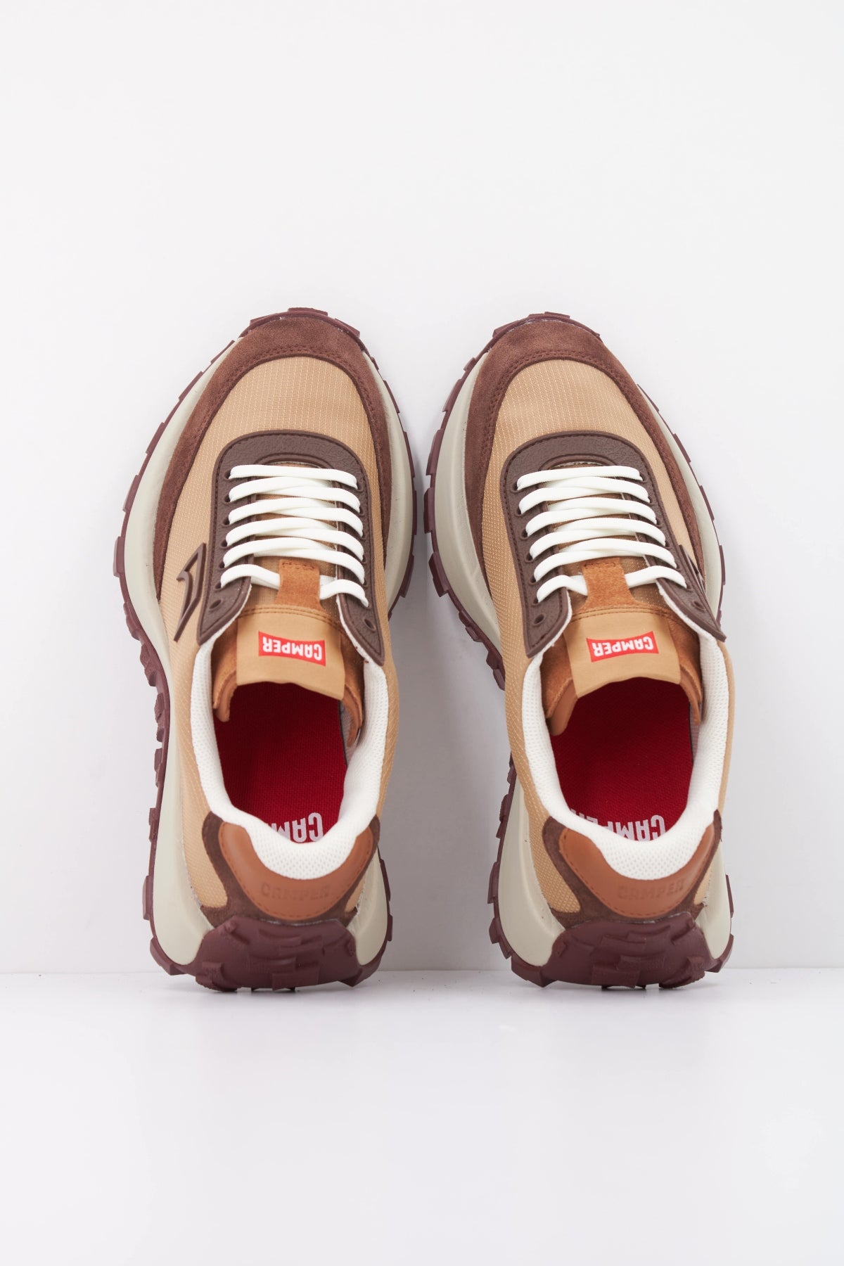 CAMPER RUG COLA en color MARRON CLARO (3)
