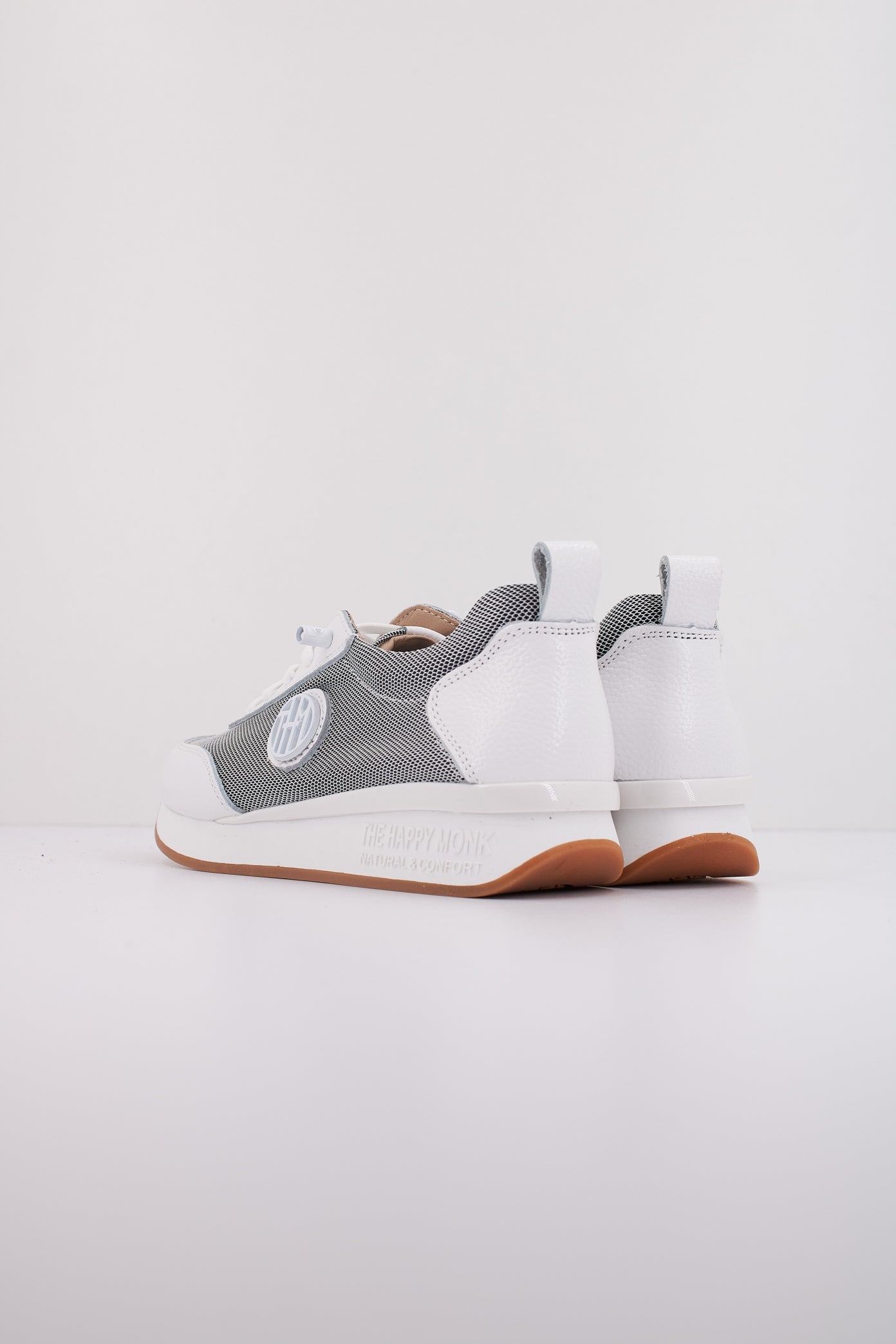 THE HAPPY MONK VANITY en color BLANCO (4)