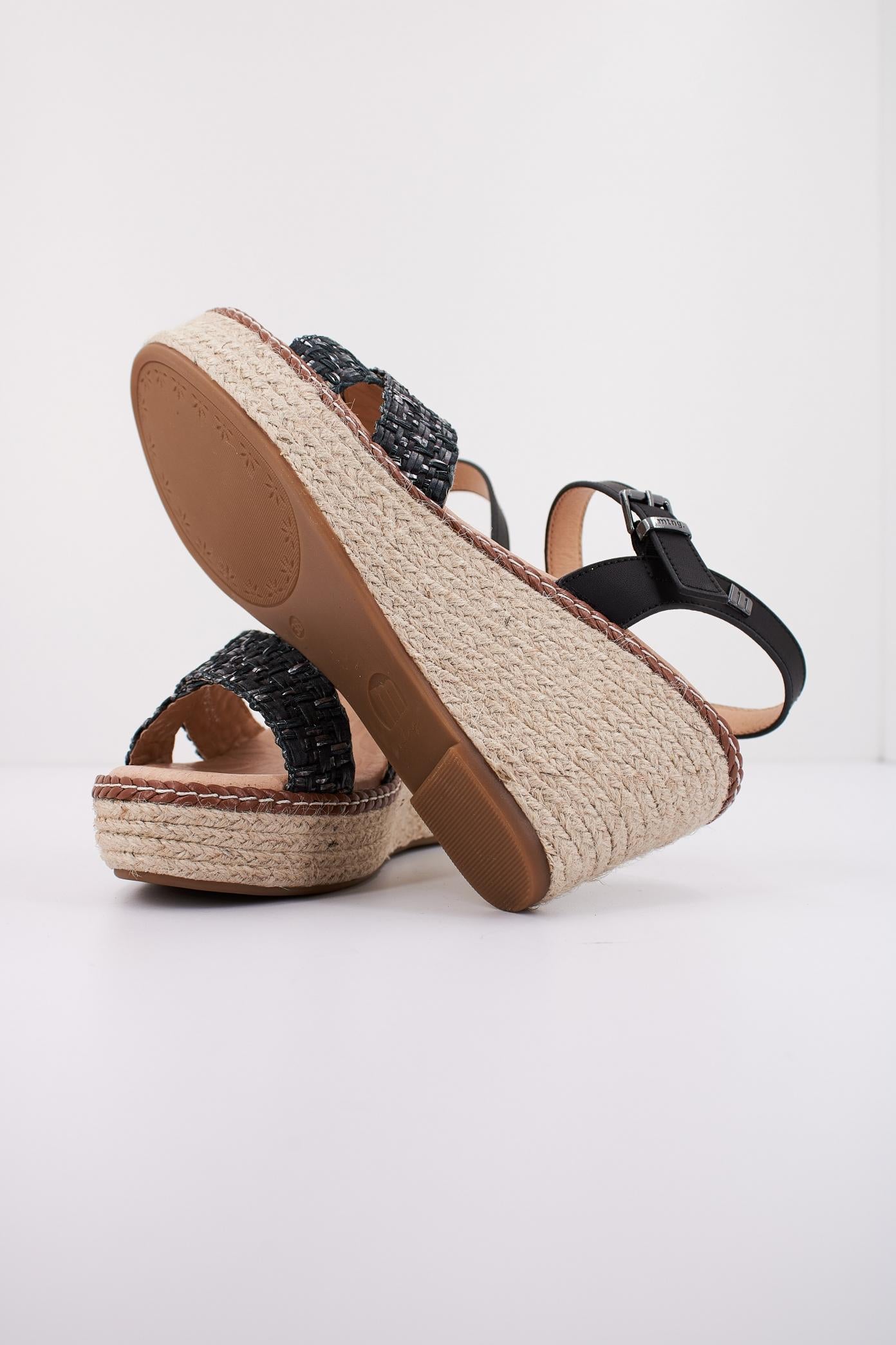 MTNG M en color NEGRO (4)