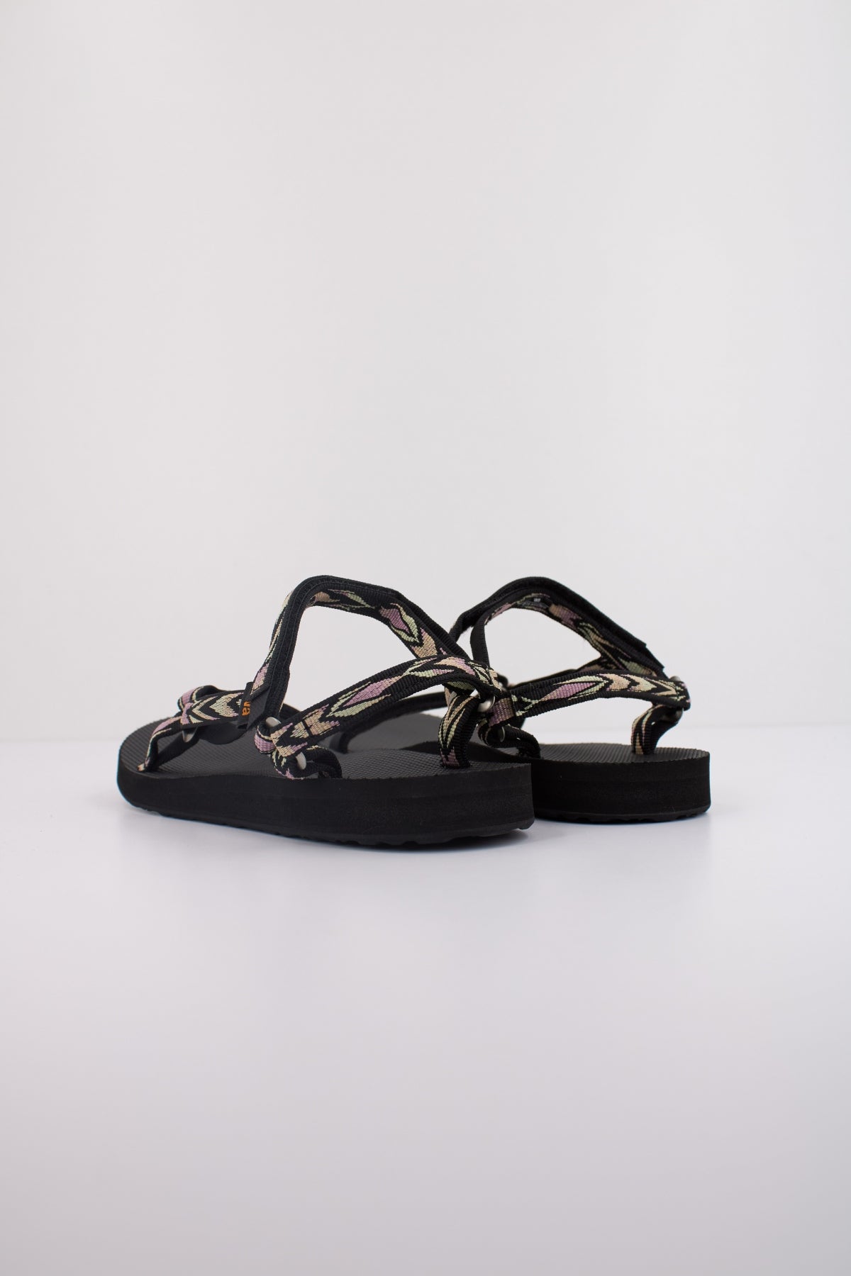 TEVA W ORIGINAL UNIVERSAL SLIM en color NEGRO (4)