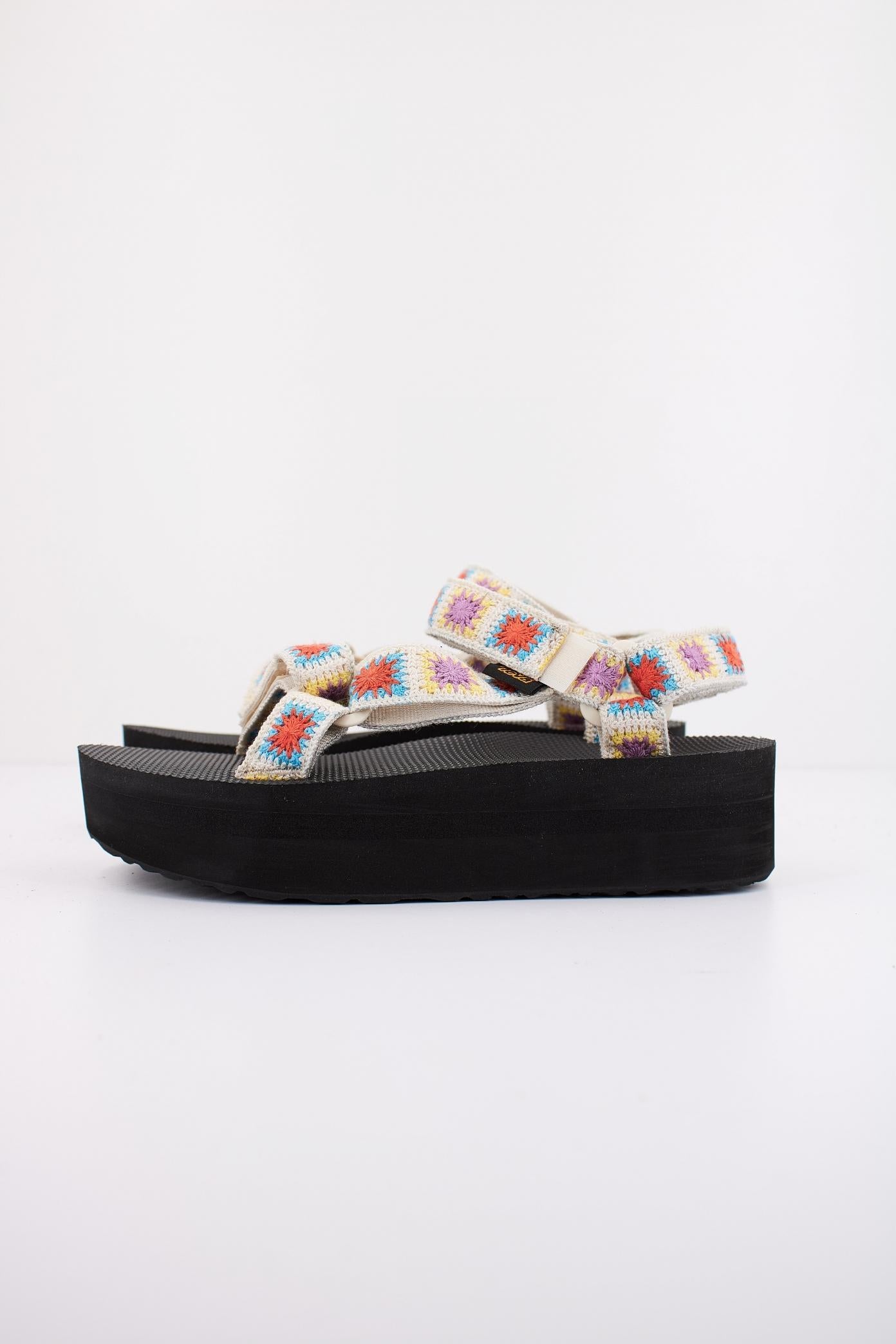 TEVA W FLATFORM UNIVERSAL CROCHE en color BEIS (1)