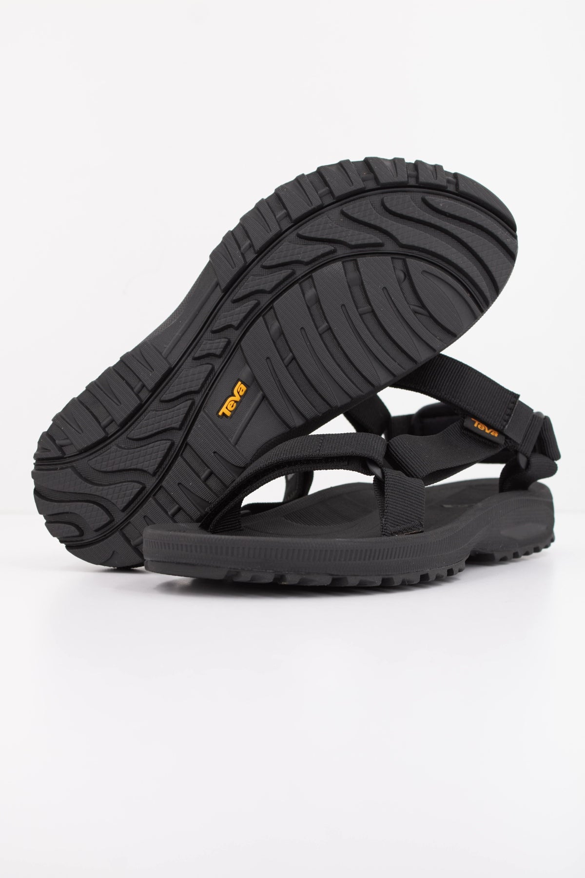 TEVA W WINSTED en color NEGRO (5)