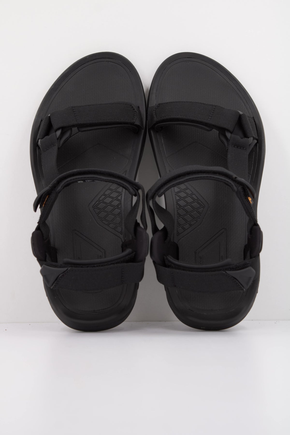 TEVA M TERRA FI UNI en color NEGRO (3)