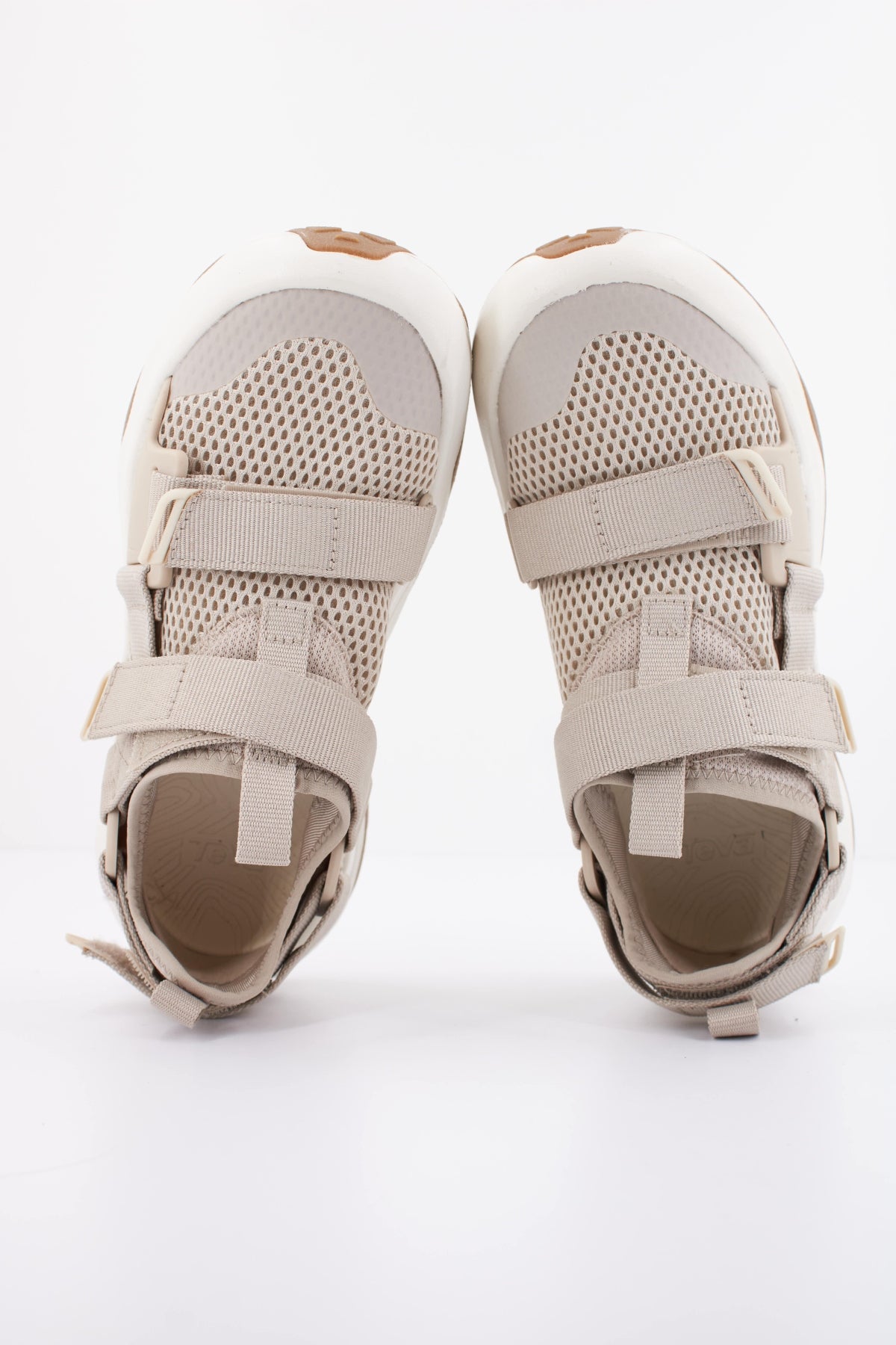 TEVA W OUTFLOW UNIVE en color BEIS (3)