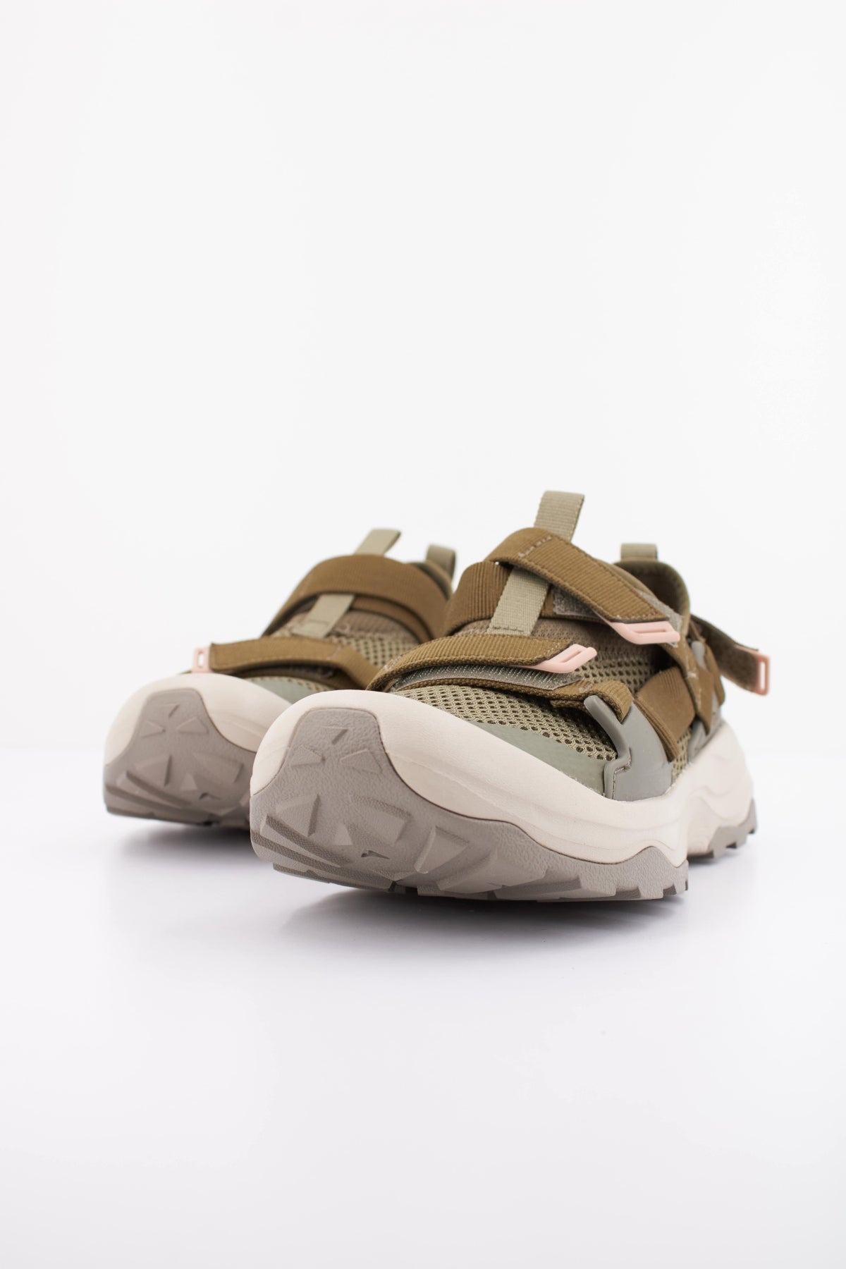 TEVA W OUTFLOW UNIVE en color VERDE (2)