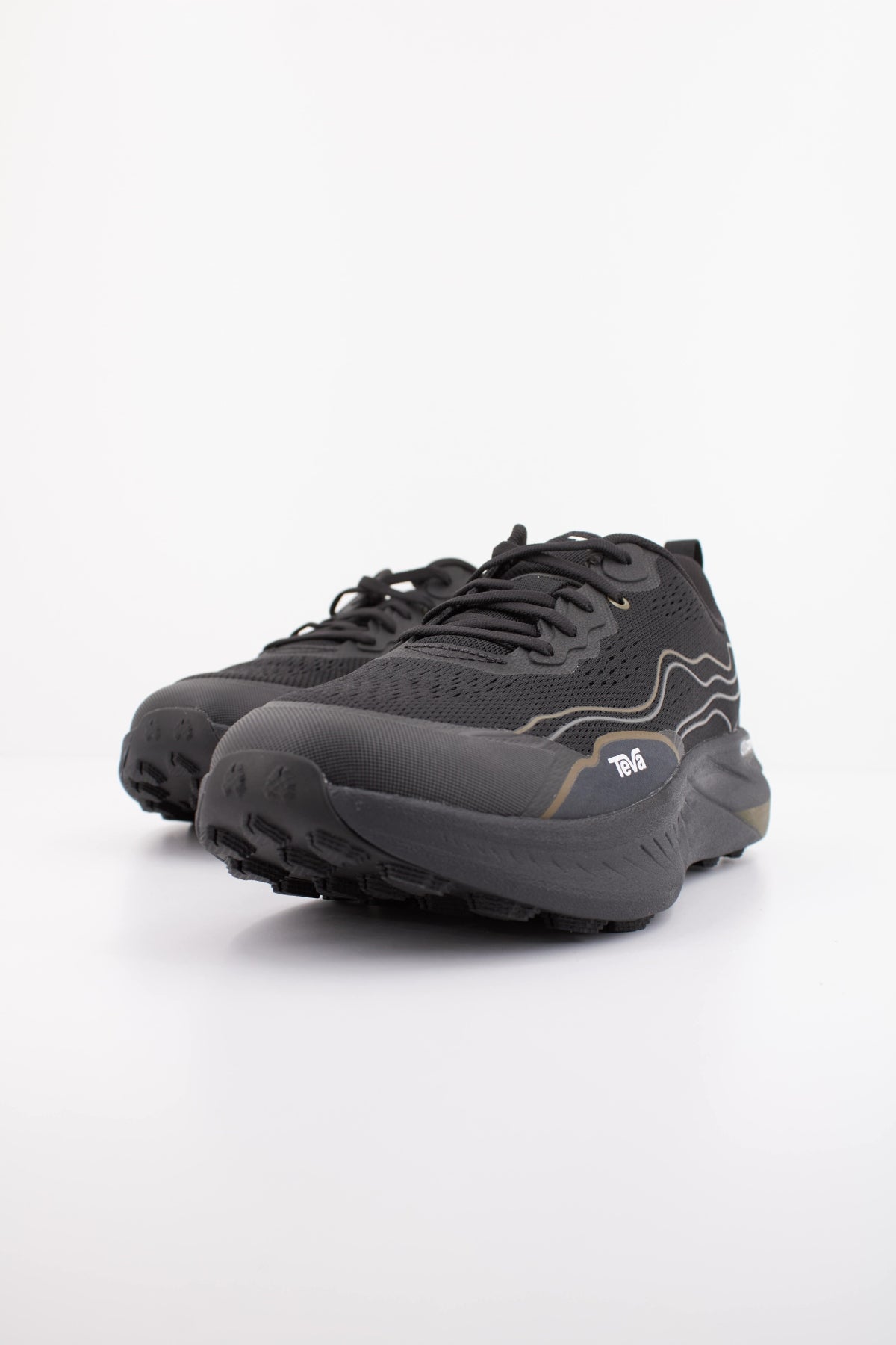 TEVA M TRAILWINDER L en color NEGRO (2)