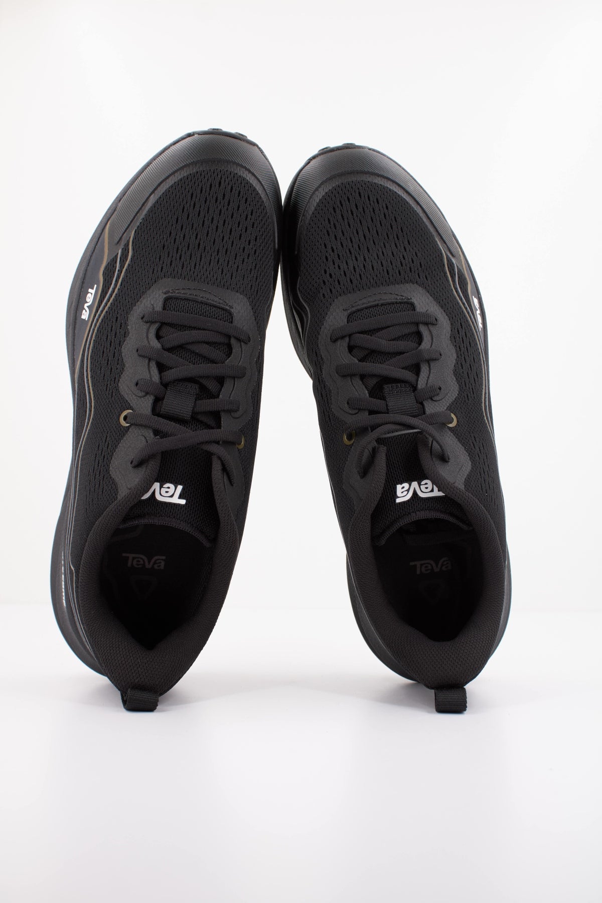 TEVA M TRAILWINDER L en color NEGRO (3)