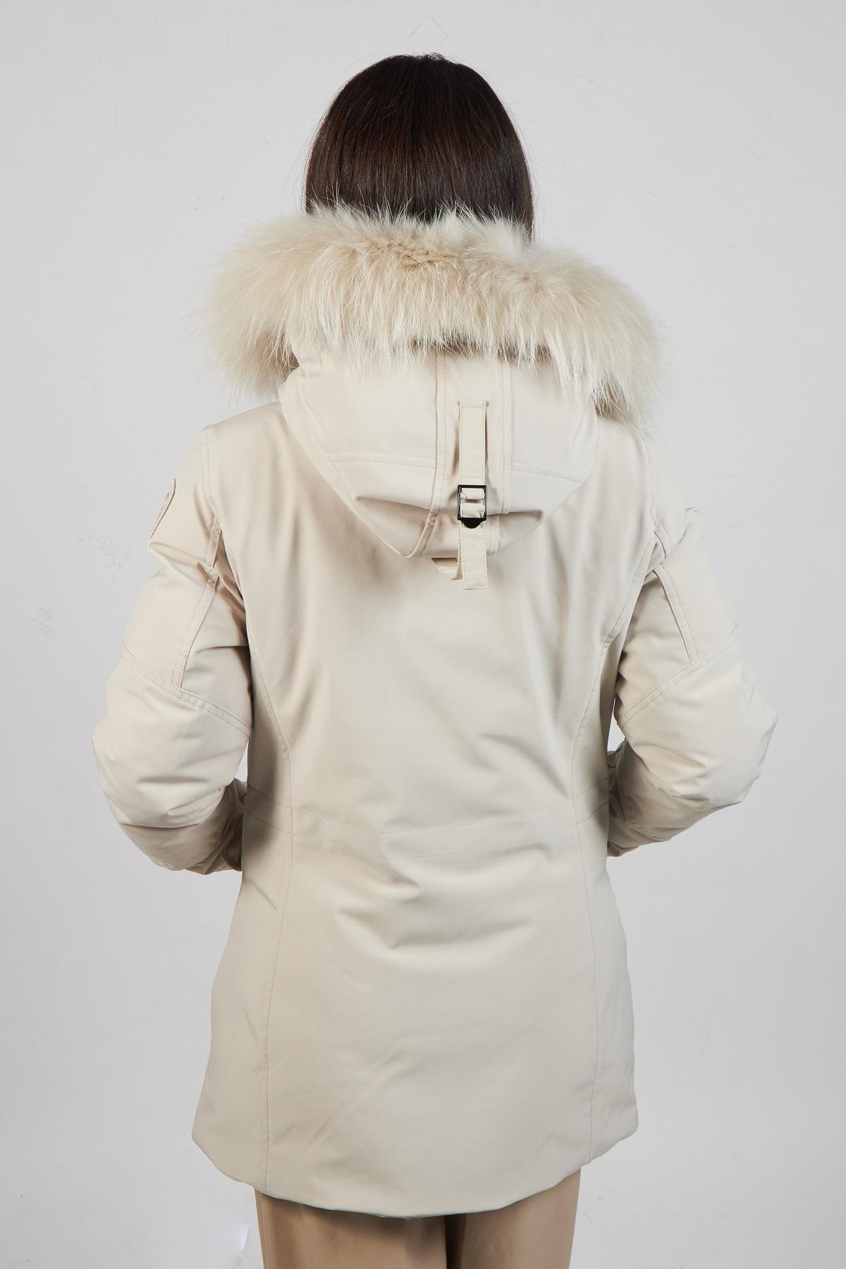 BLAUER en color BLANCO (3)