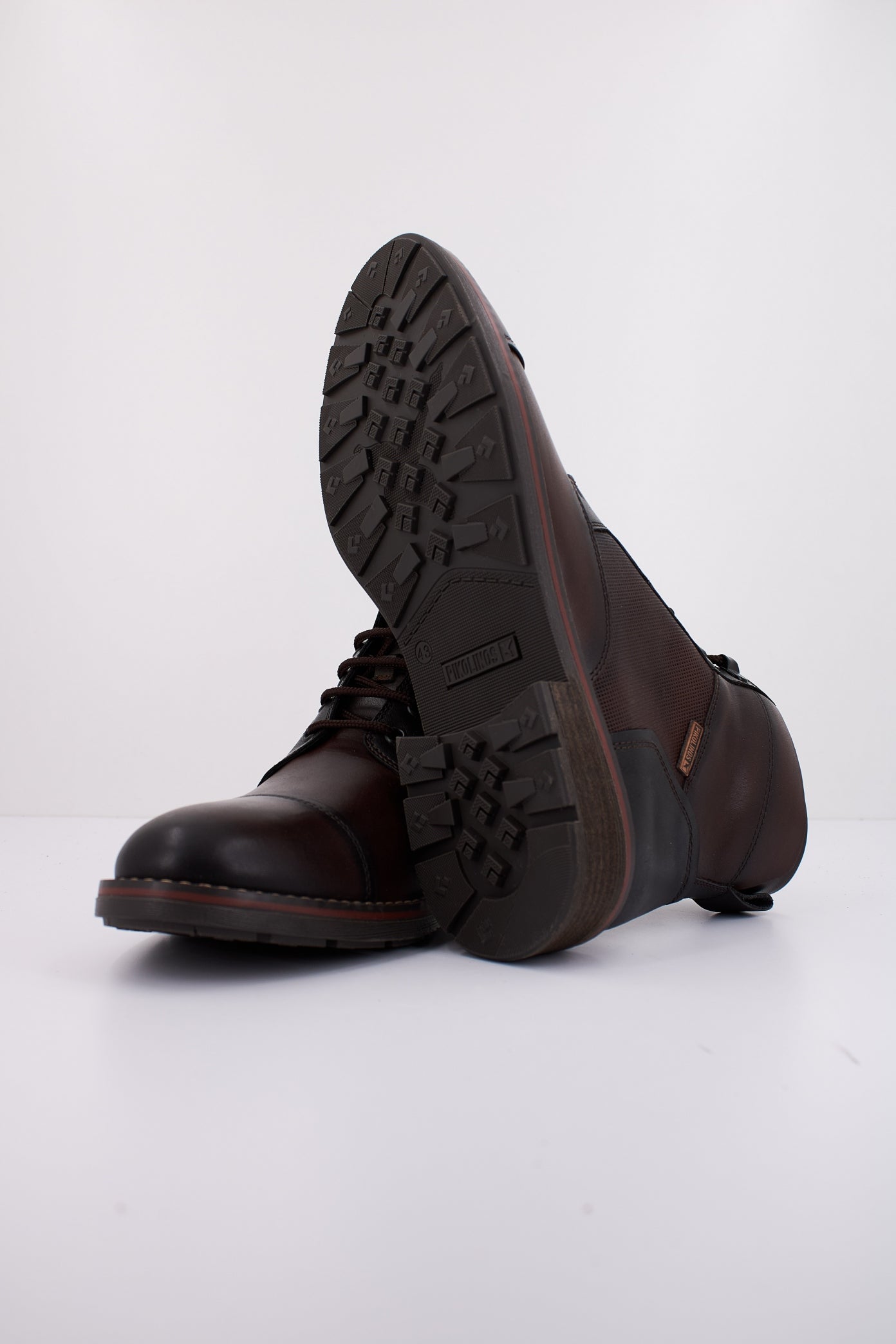 PIKOLINOS YORK en color MARRON (5)