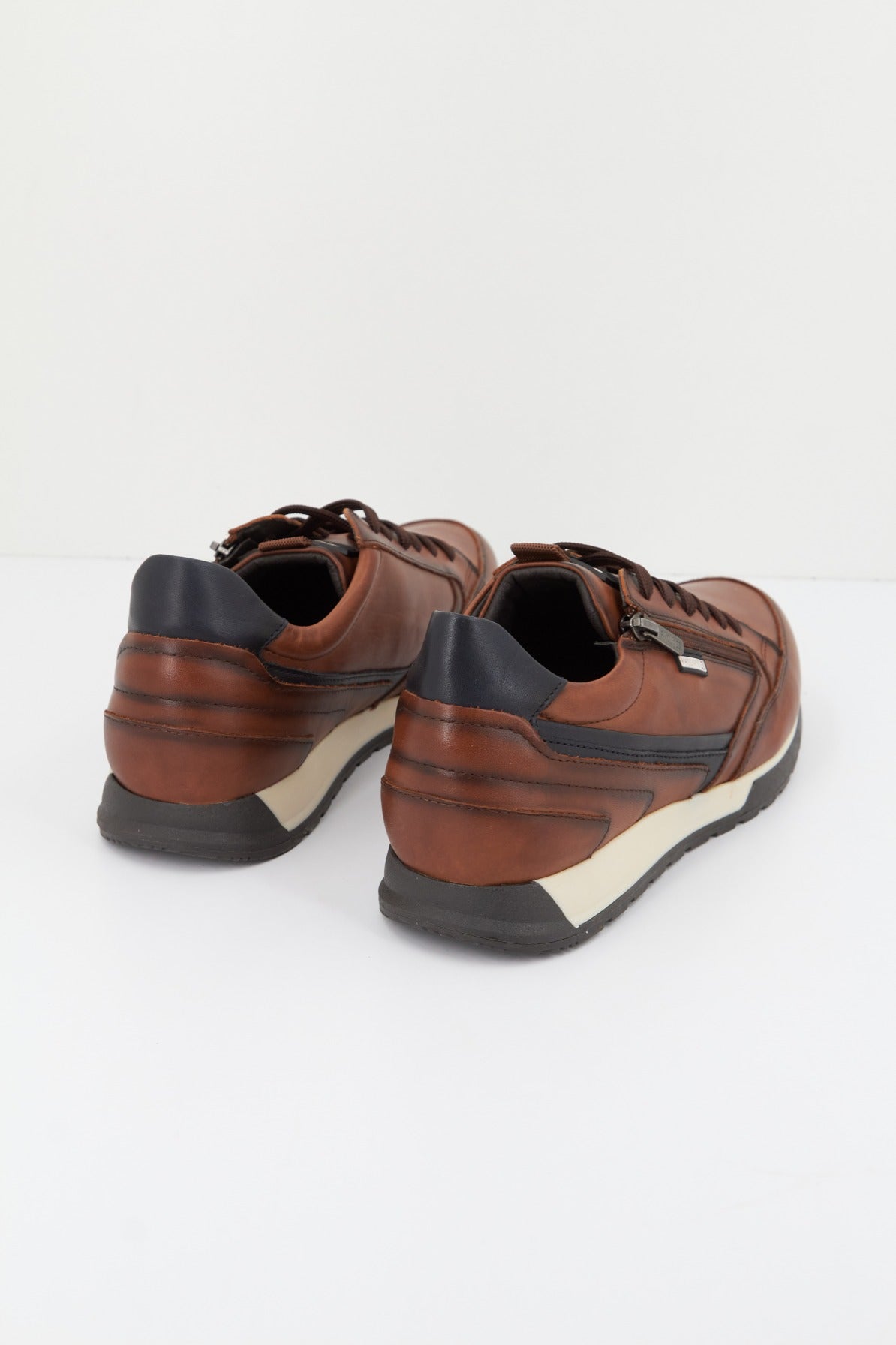 PIKOLINOS CAMBIL en color MARRON (4)