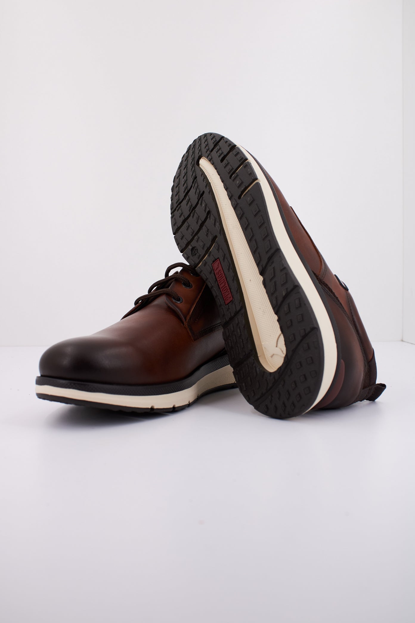 PIKOLINOS VIGO en color MARRON (5)