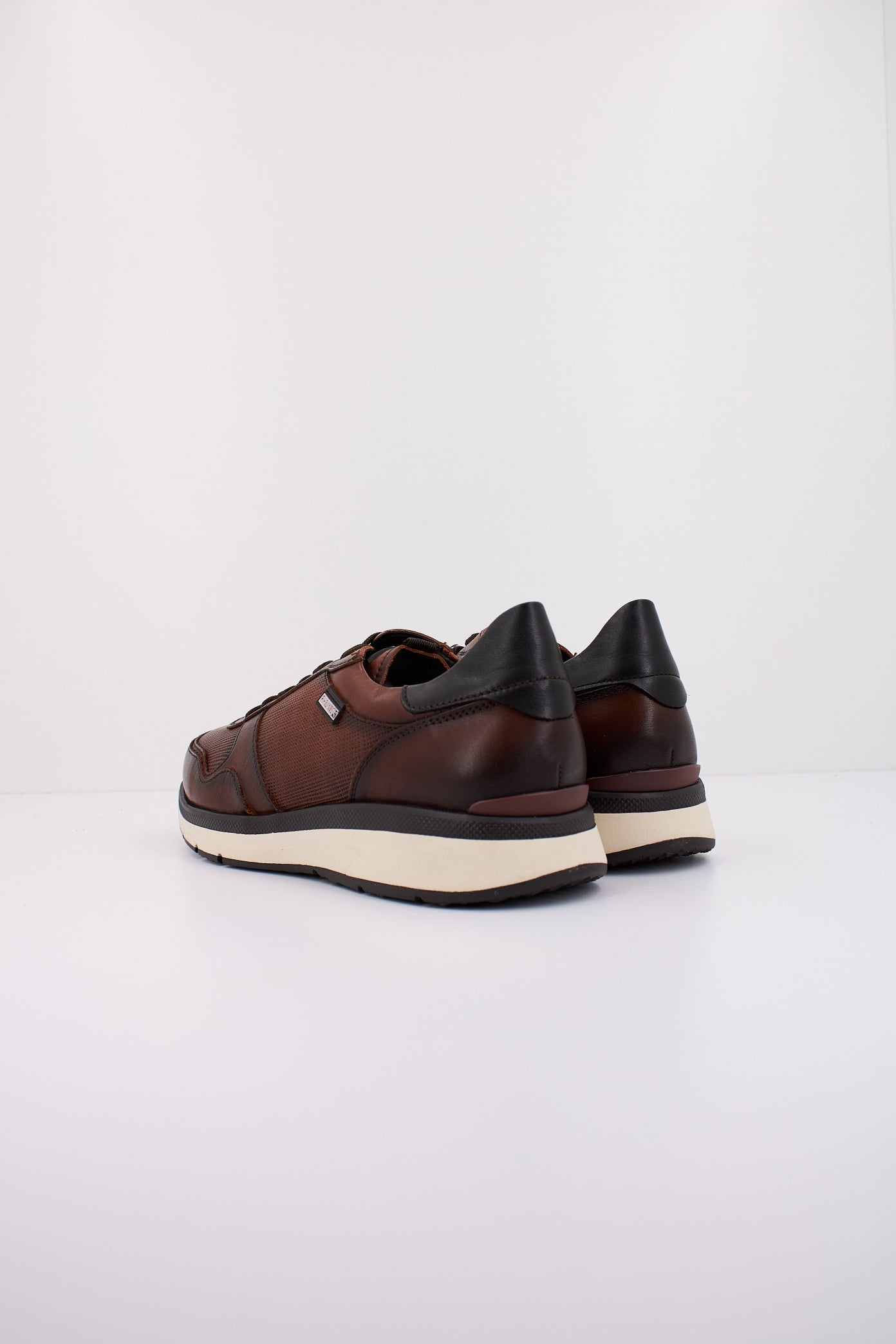 PIKOLINOS MW C en color MARRON (4)