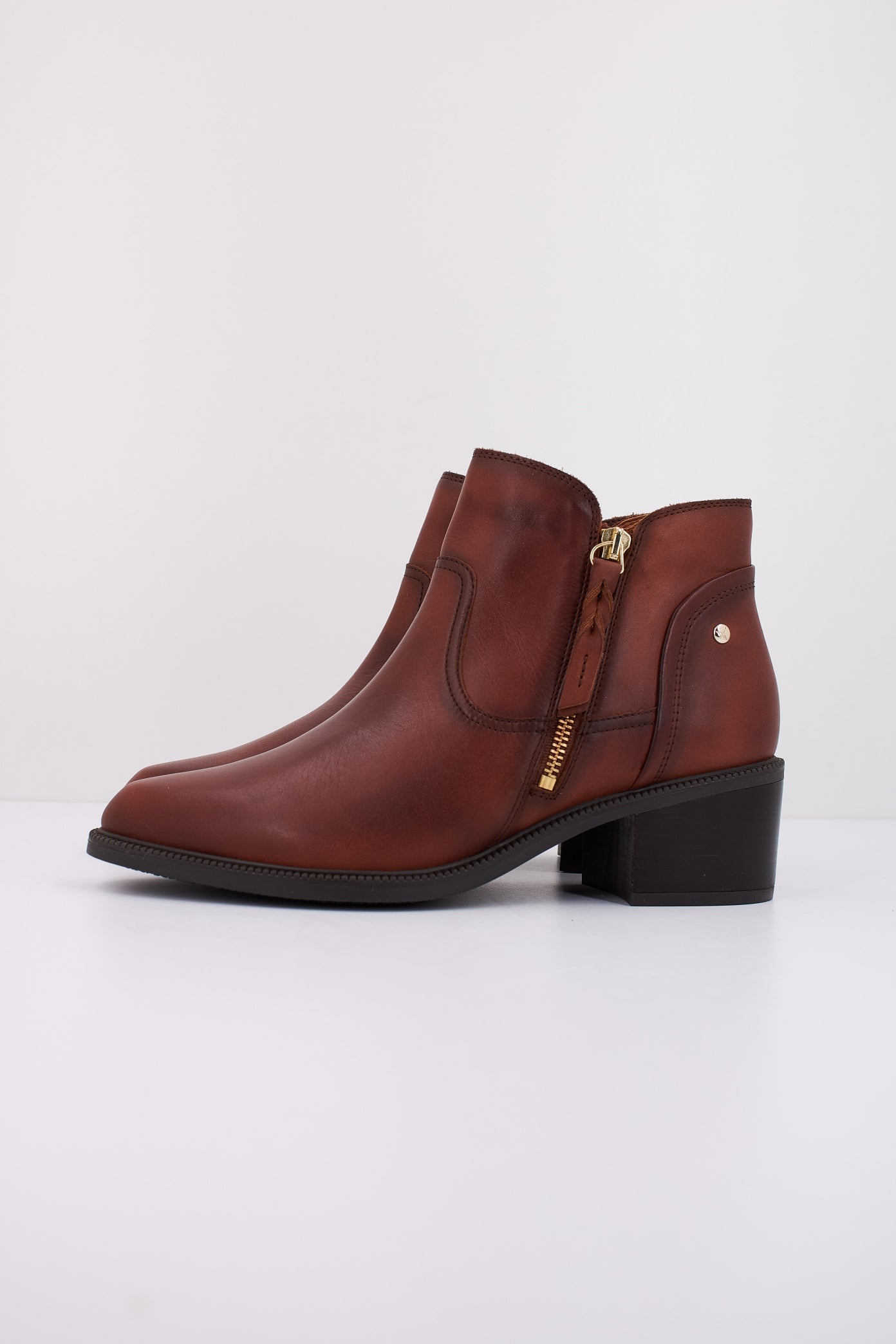 PIKOLINOS BACAROT WD en color MARRON (1)