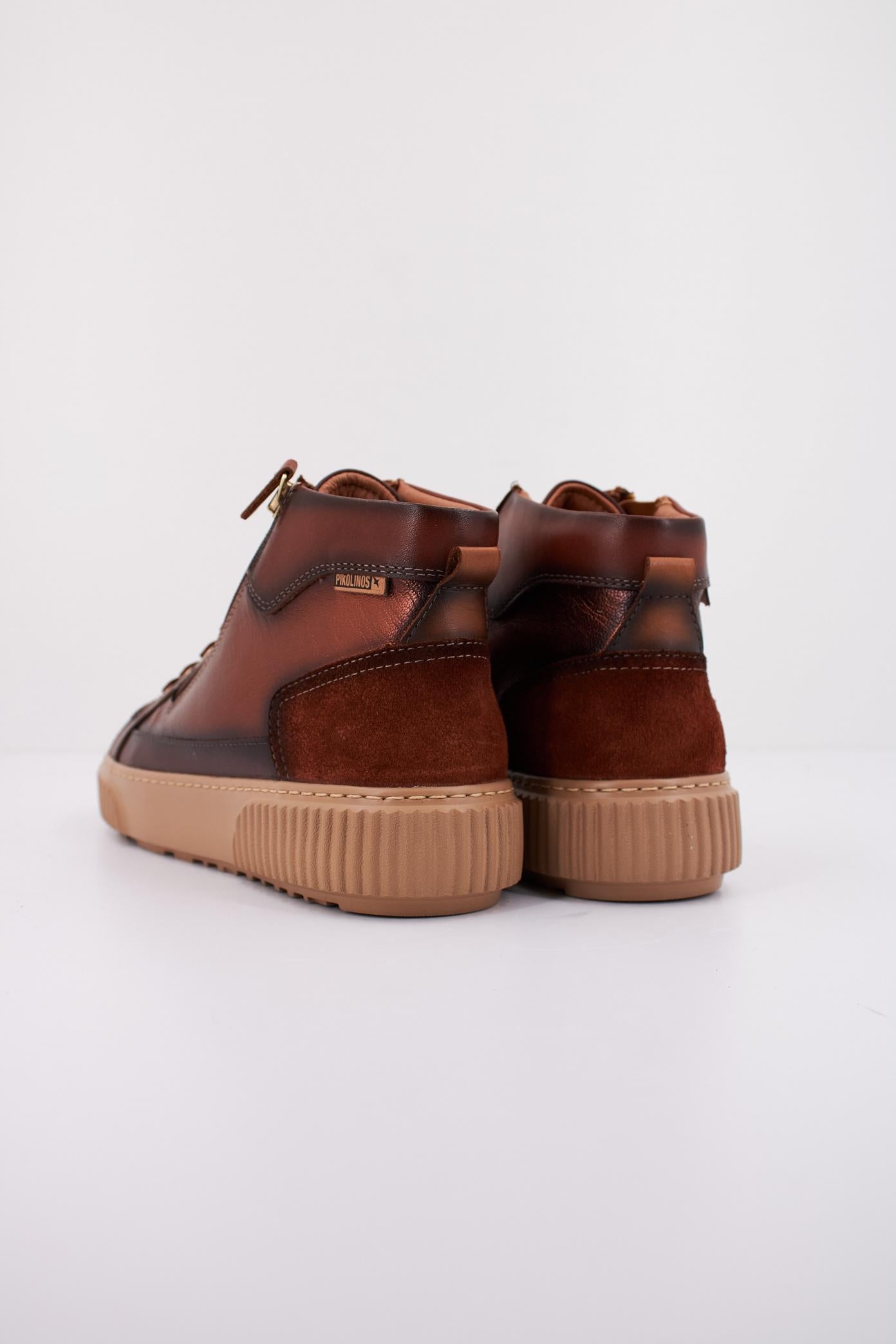 PIKOLINOS RIELLS en color MARRON (4)