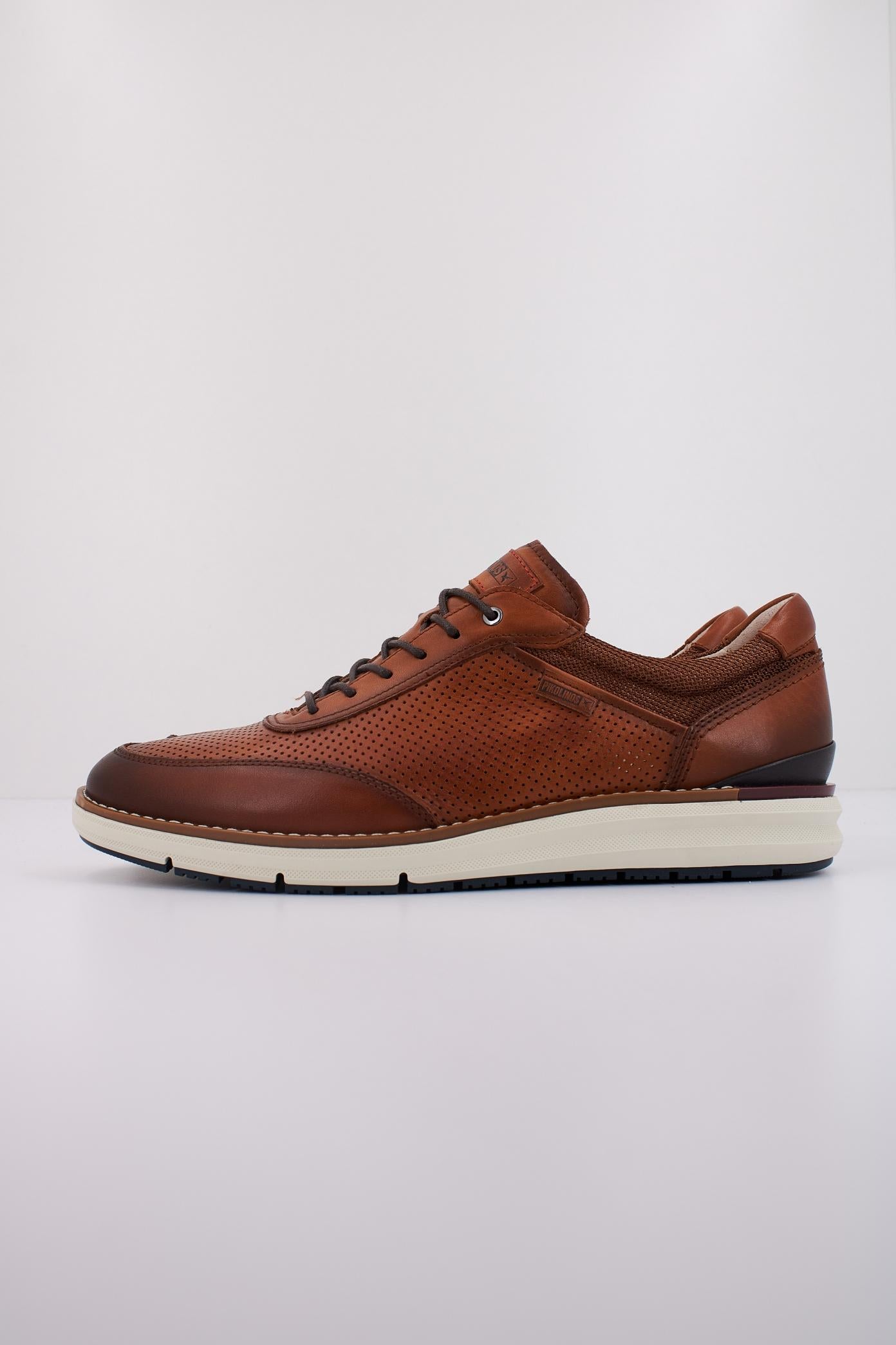 PIKOLINOS MA C en color MARRON (1)
