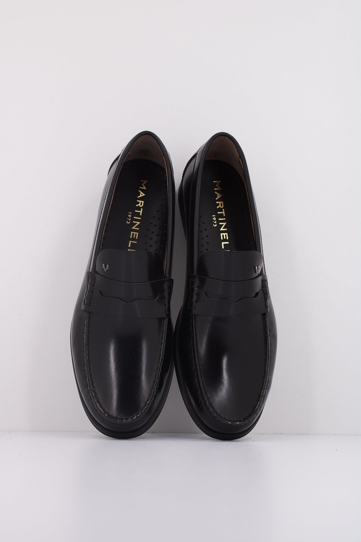 MARTINELLI FORTHILL en color NEGRO (3)
