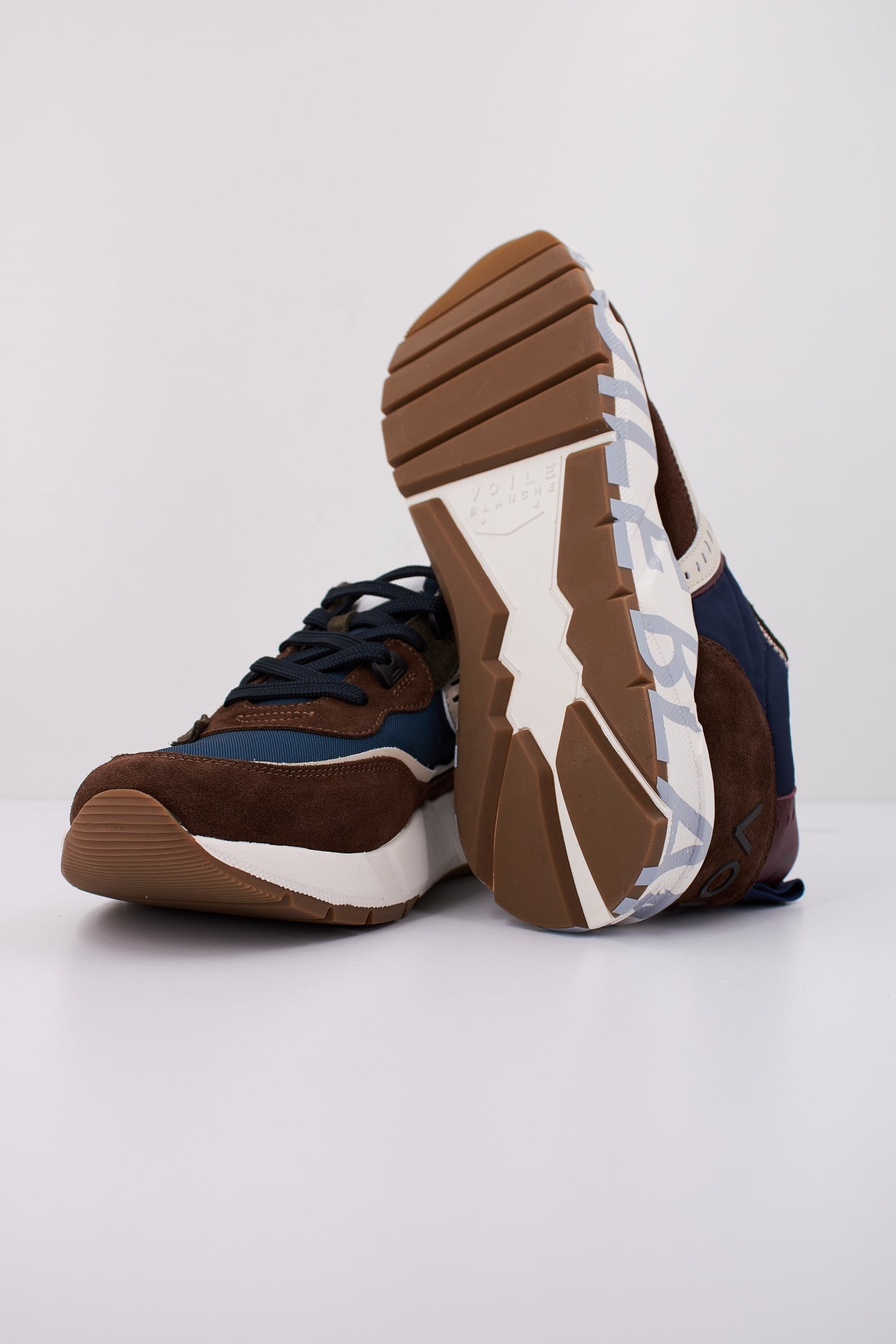 VOILE BLANCHE CLUB en color AZUL (5)