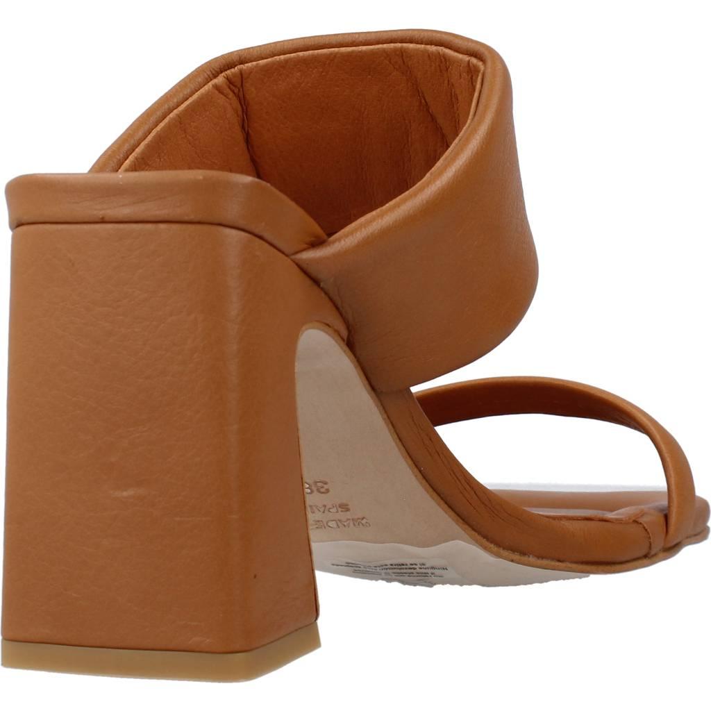 ÁNGEL ALARCÓN F en color MARRON (3)