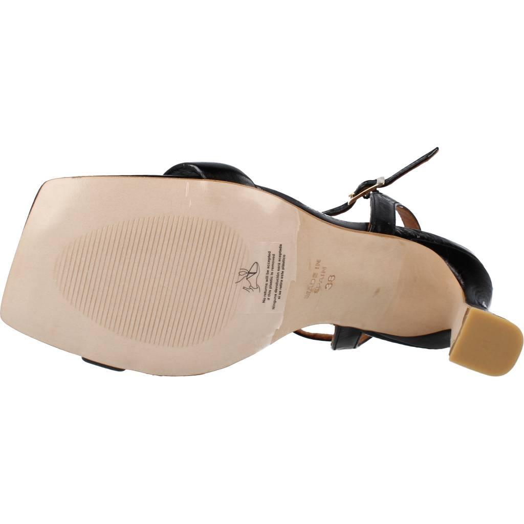 ÁNGEL ALARCÓN G en color NEGRO (6)