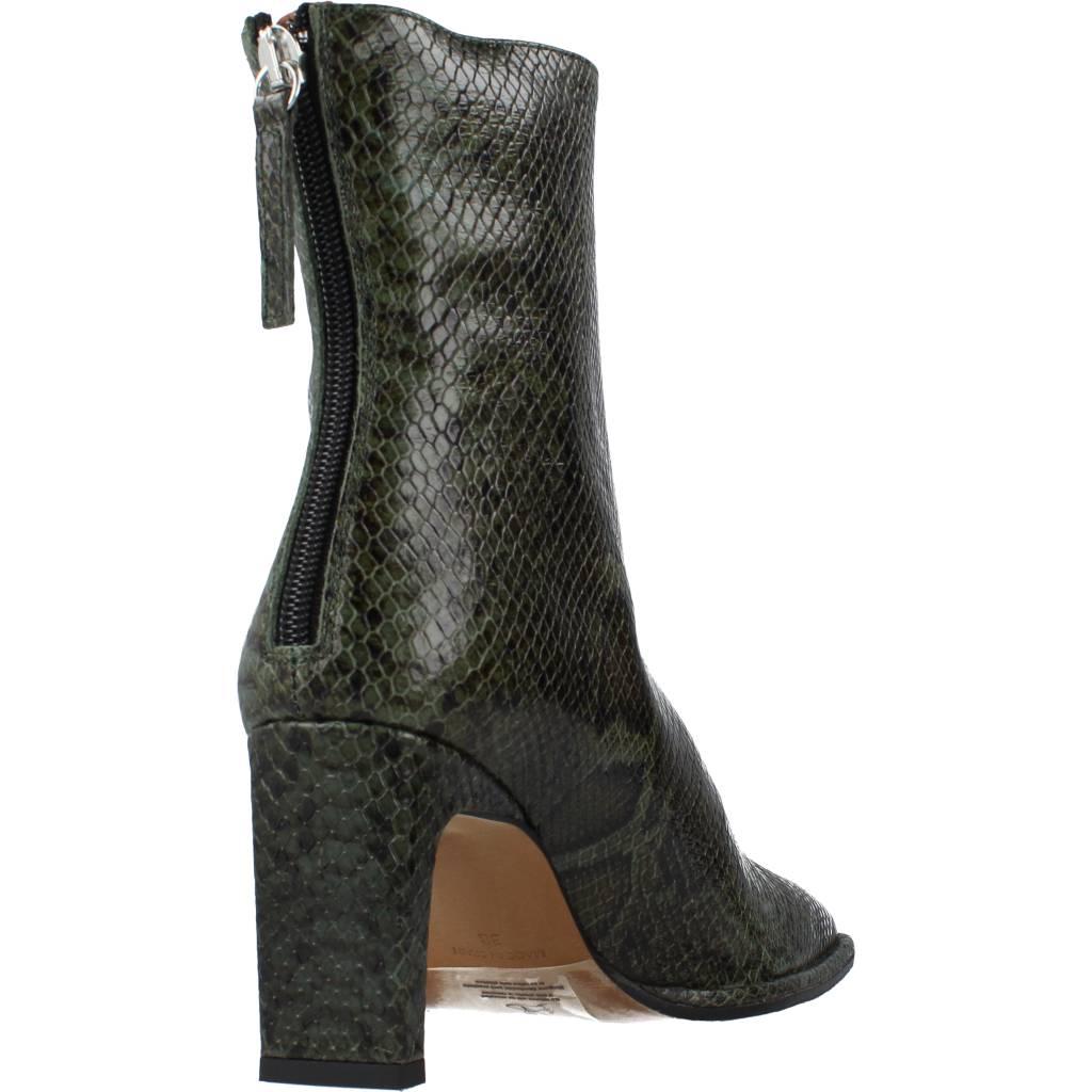 ÁNGEL ALARCÓN LAURYN en color ANIMAL PRINT (3)