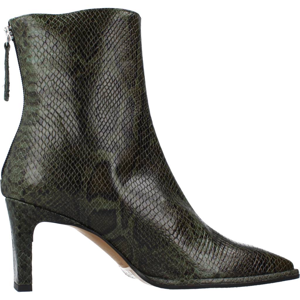 ÁNGEL ALARCÓN LAURYN en color ANIMAL PRINT (4)