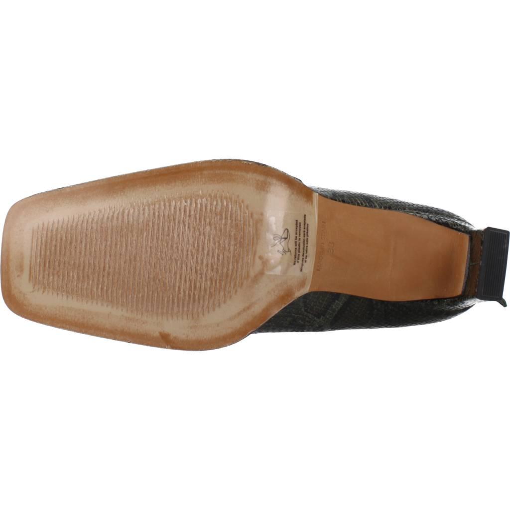 ÁNGEL ALARCÓN LAURYN en color ANIMAL PRINT (6)