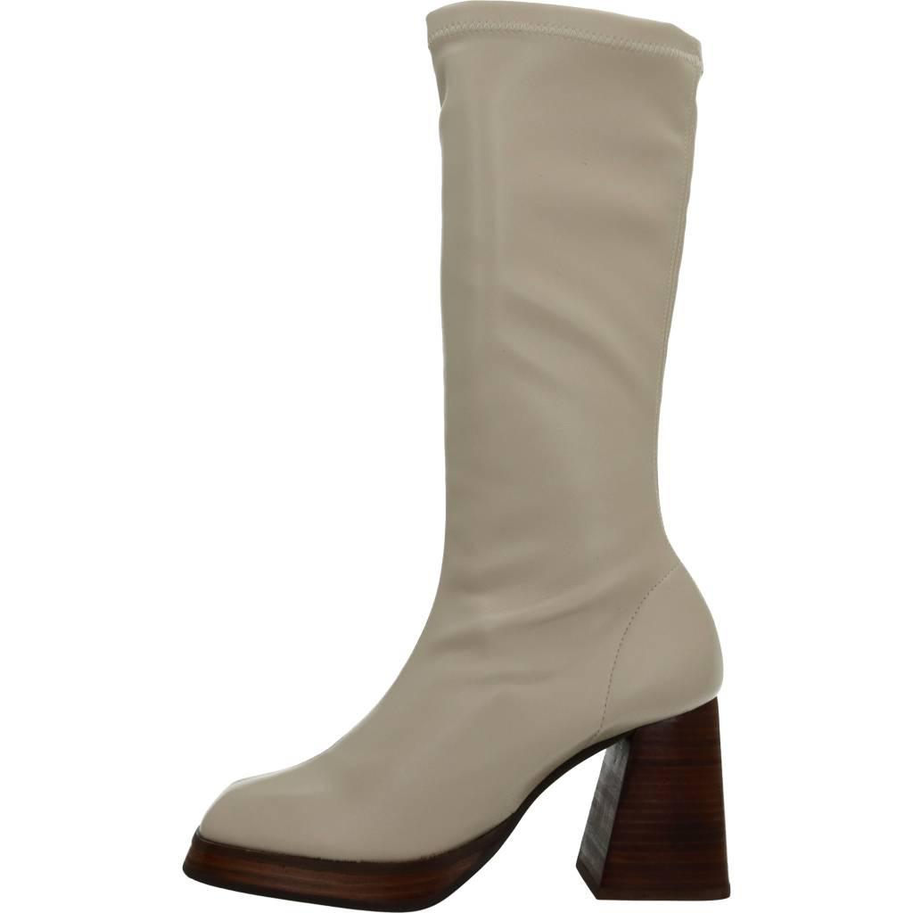 ÁNGEL ALARCÓN MANAGUA en color BEIS (2)