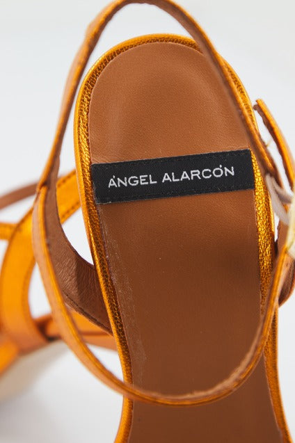 ÁNGEL ALARCÓN CAROLE en color NARANJA (4)
