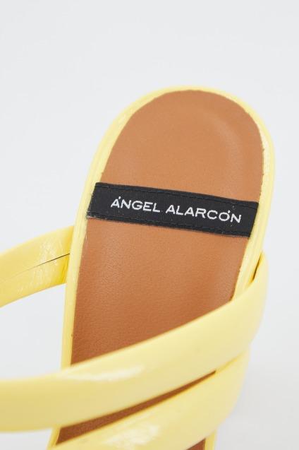 ÁNGEL ALARCÓN SOL en color AMARILLO (4)