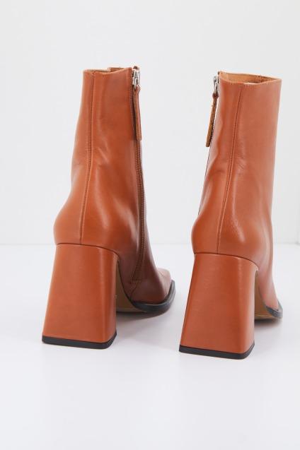 ÁNGEL ALARCÓN VOLGA en color MARRON (2)