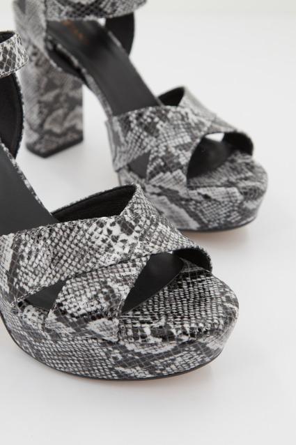 ÁNGEL ALARCÓN en color ANIMAL PRINT (3)