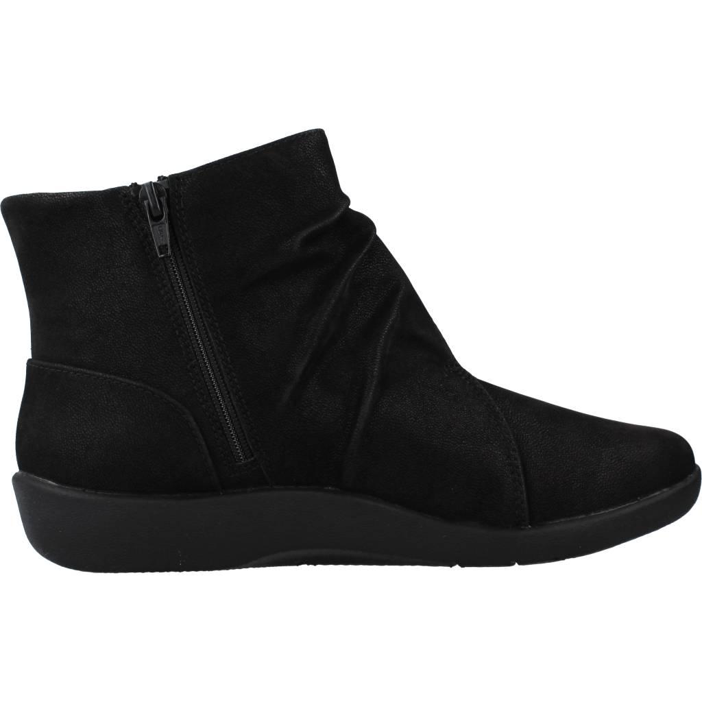 CLARKS SILLIAN TANA en color NEGRO (4)