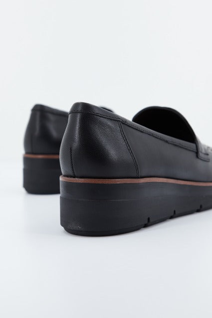 CLARKS SHAYLIN STEP en color NEGRO (3)