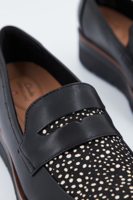 CLARKS SHAYLIN STEP en color NEGRO (4)