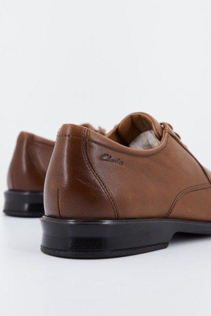 CLARKS BENSLEY LACE DARK TAN LEA en color MARRON CLARO (3)